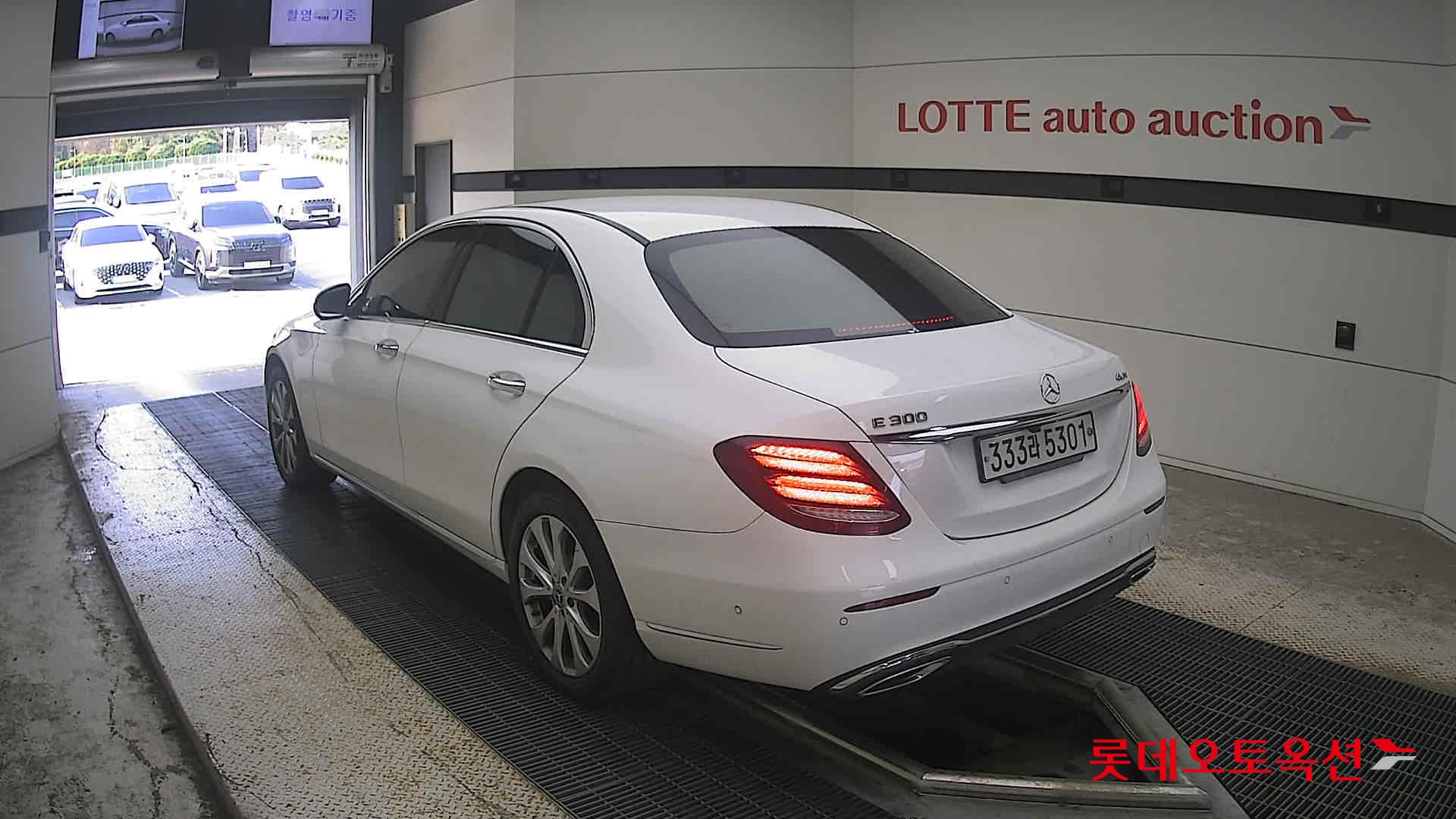 مرسيدس بنز E300 2020 4M إكسكلوسيف