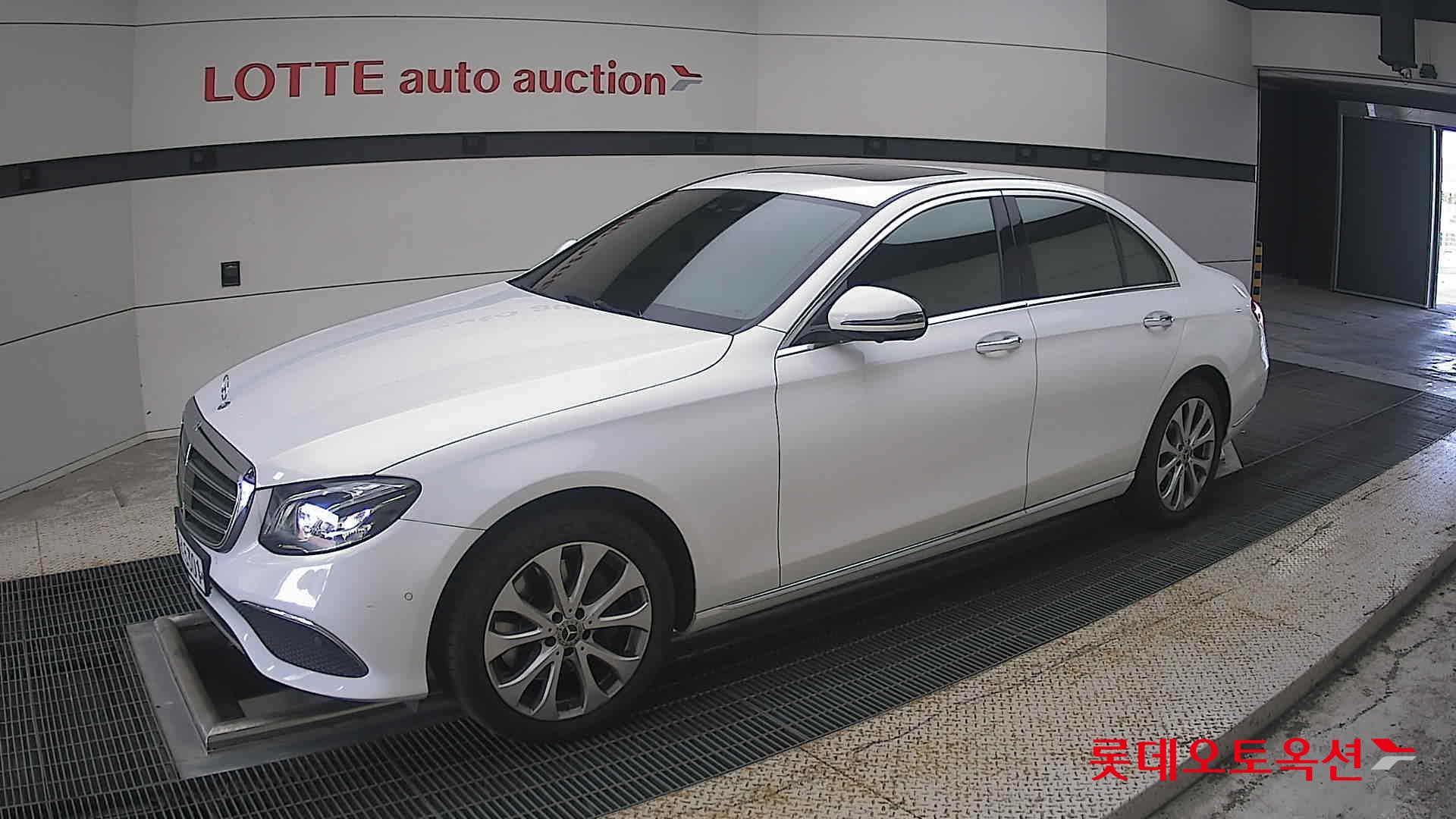 مرسيدس بنز E300 2020 4M إكسكلوسيف