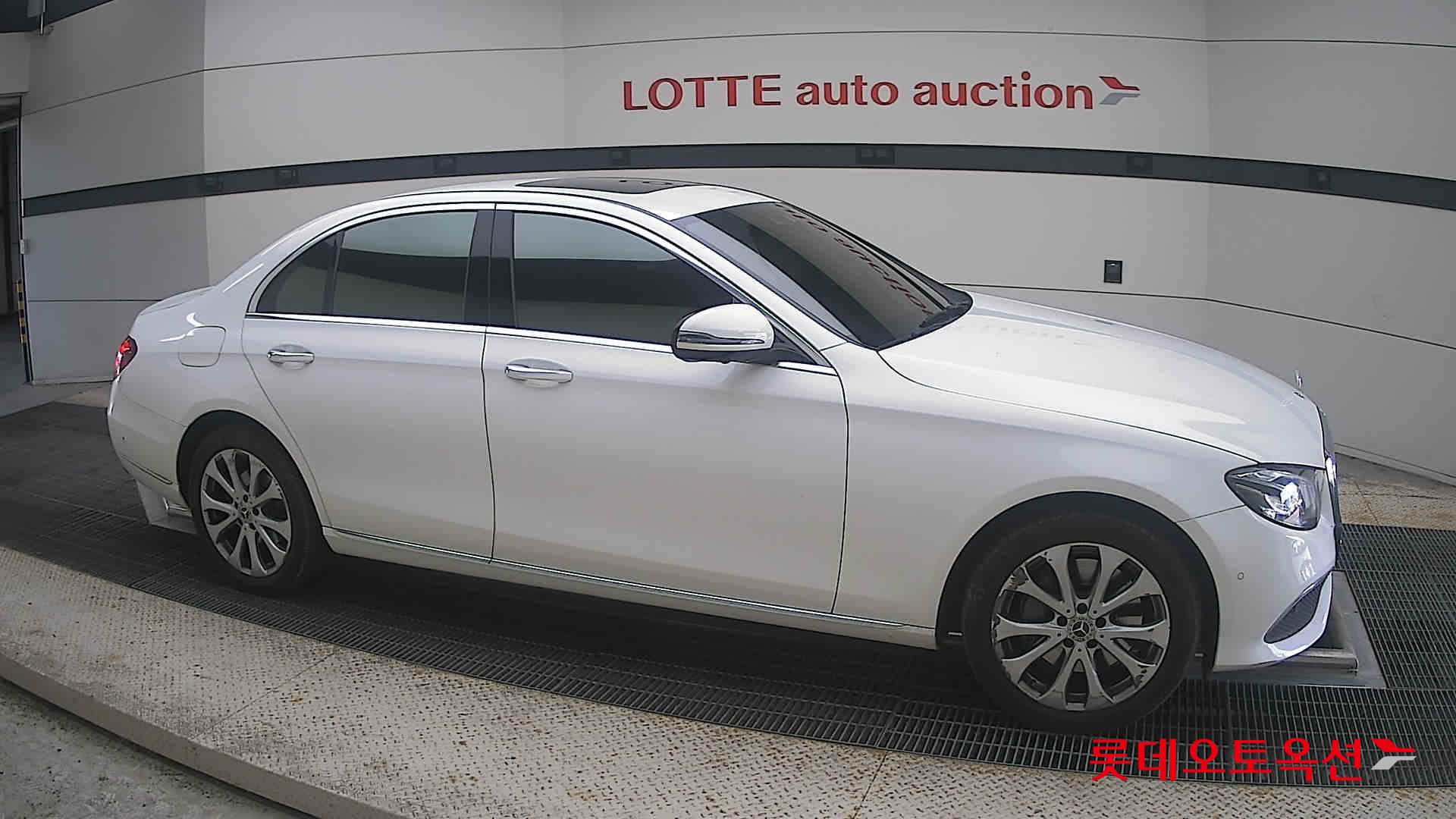 مرسيدس بنز E300 2020 4M إكسكلوسيف
