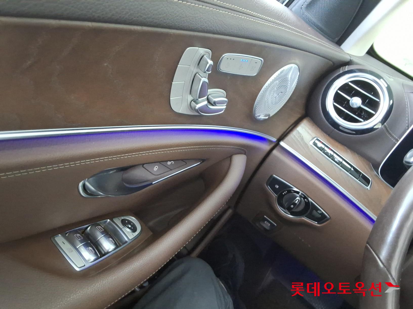 مرسيدس بنز E300 2020 4M إكسكلوسيف