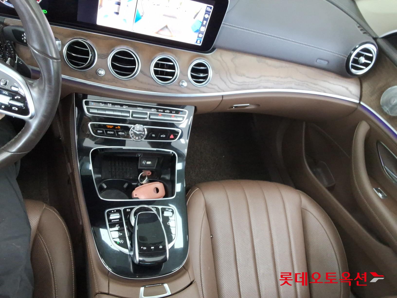 مرسيدس بنز E300 2020 4M إكسكلوسيف