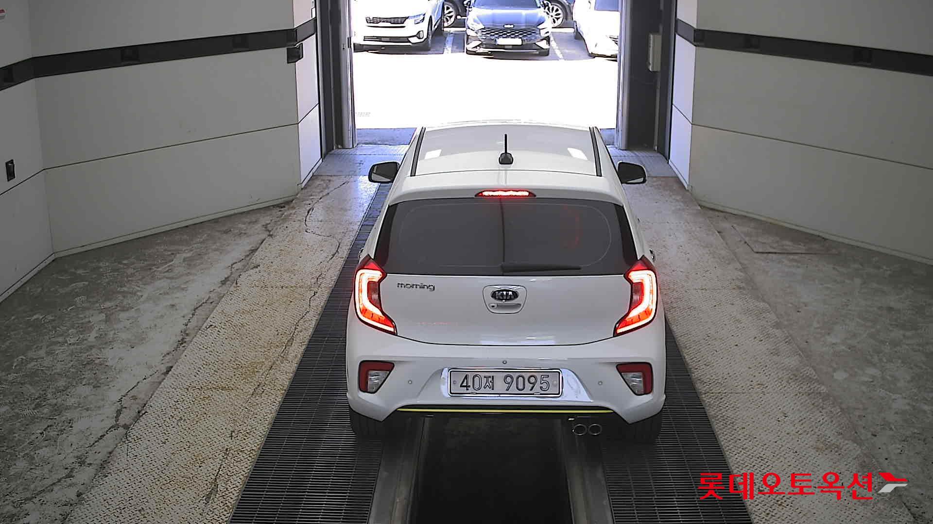 Kia Morning 2018 Белый из Кореи, фото 5