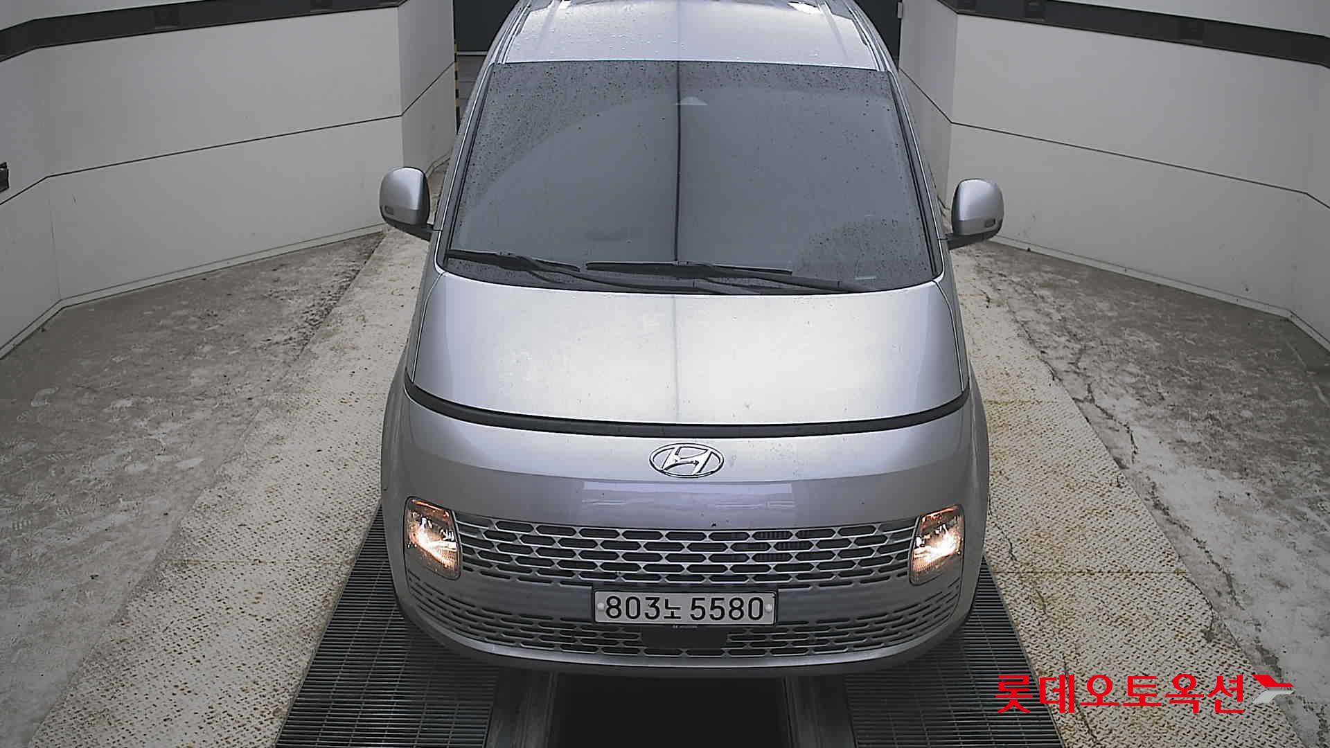 هيونداي ستاريا 2023