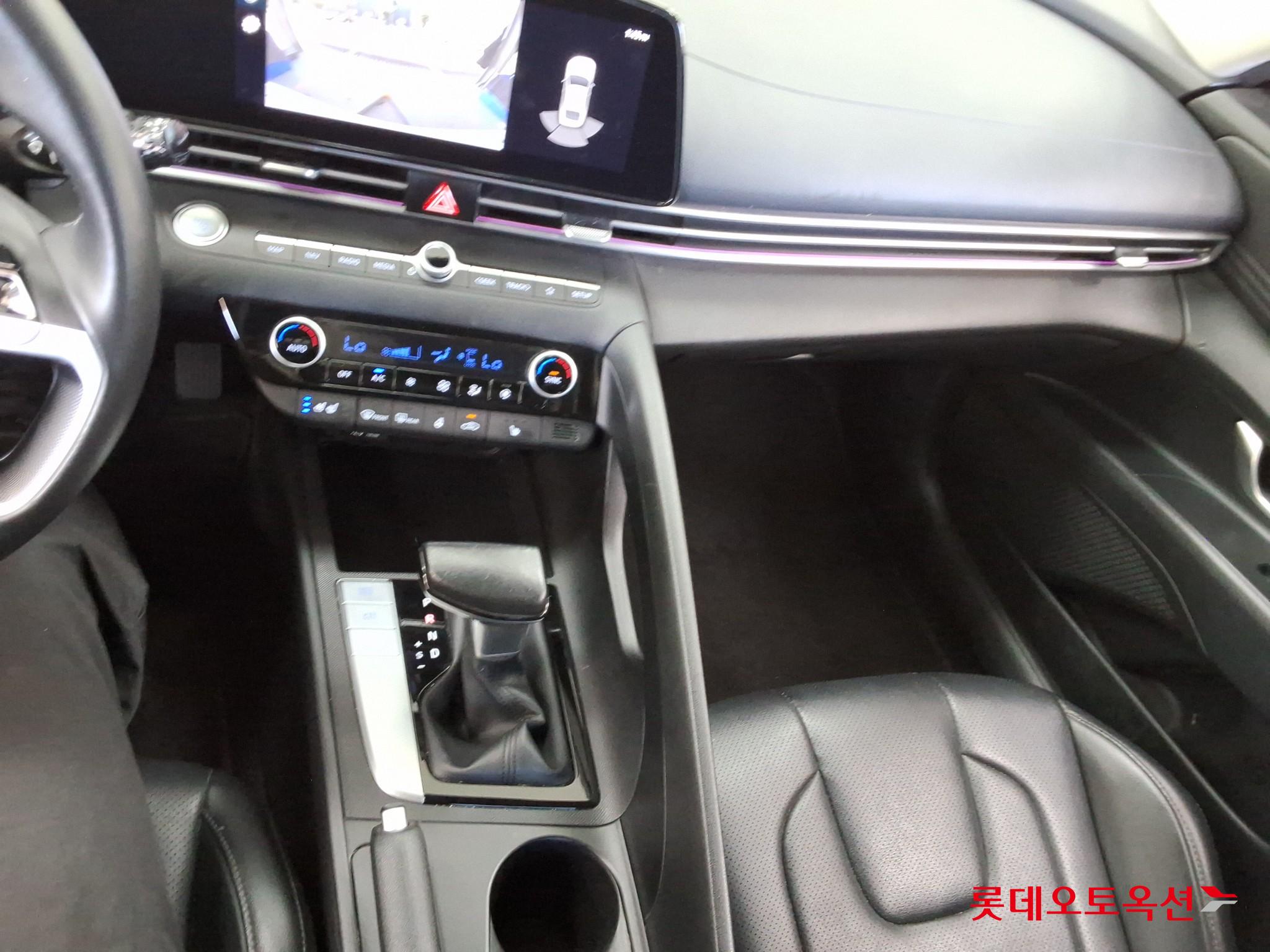 هيونداي أفانتي 2021 MODERN