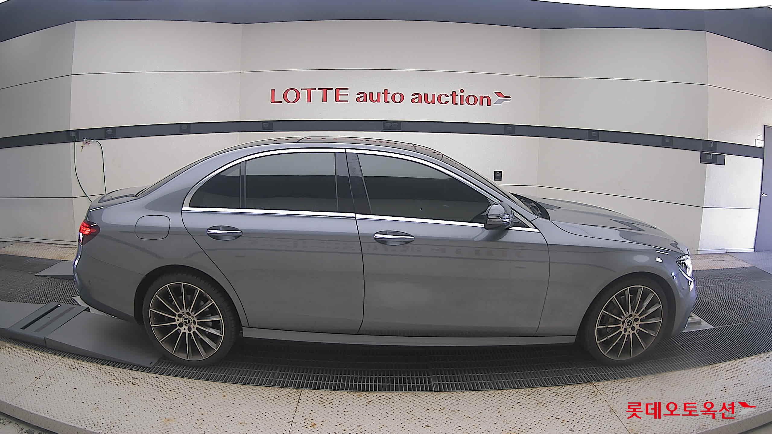 مرسيدس بنز E350 2022 4M LINE