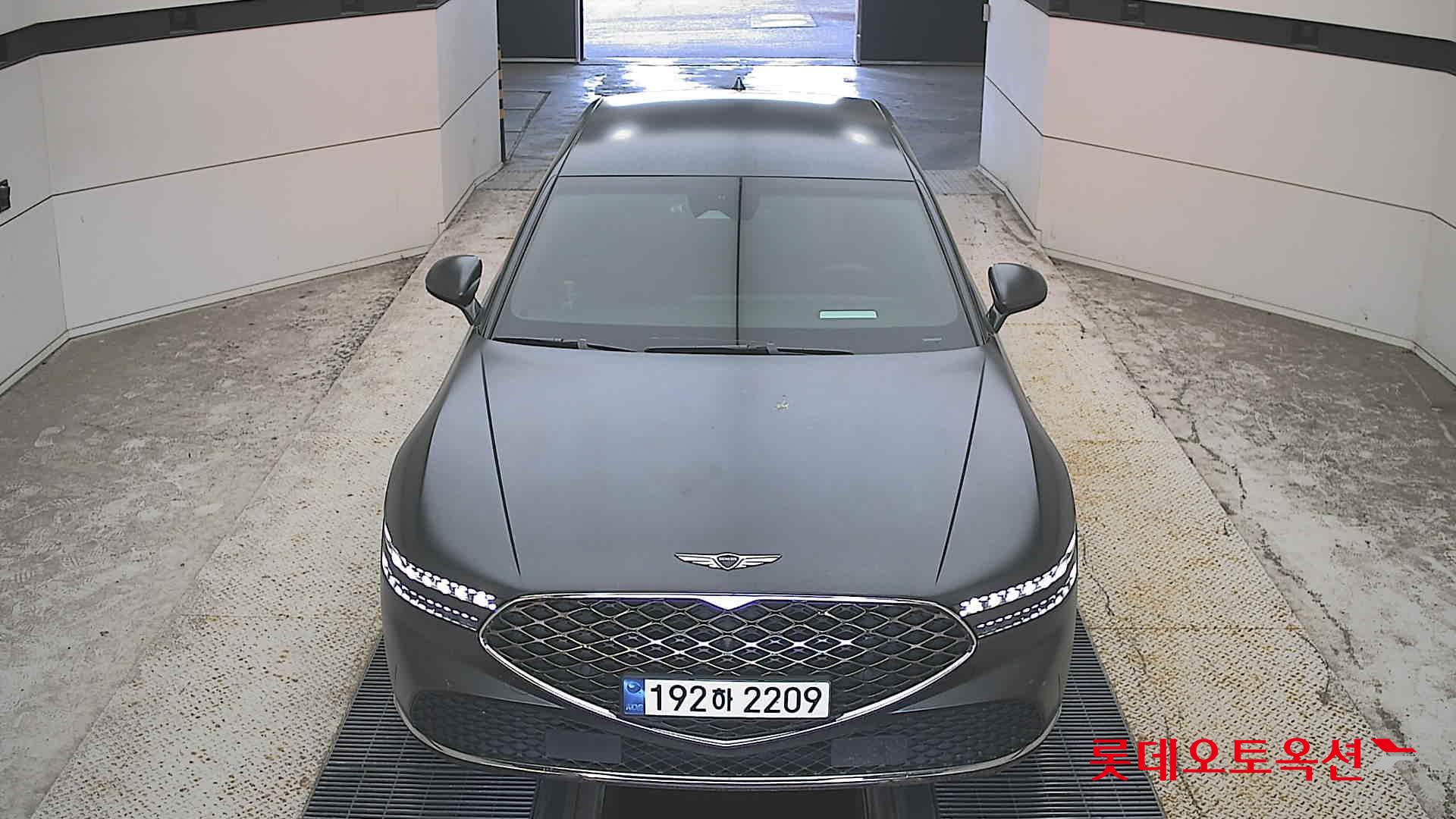 جينيسيس G90