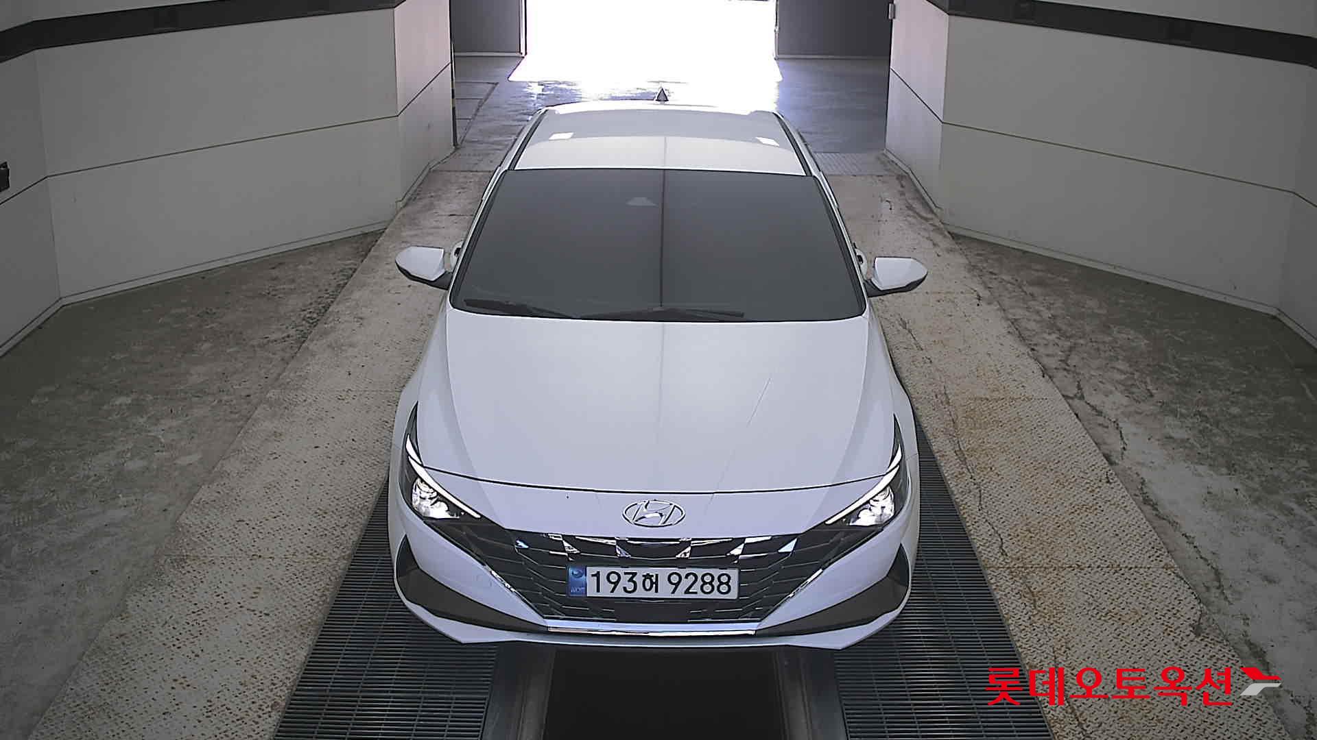 هيونداي أفانتي 2023 SMART