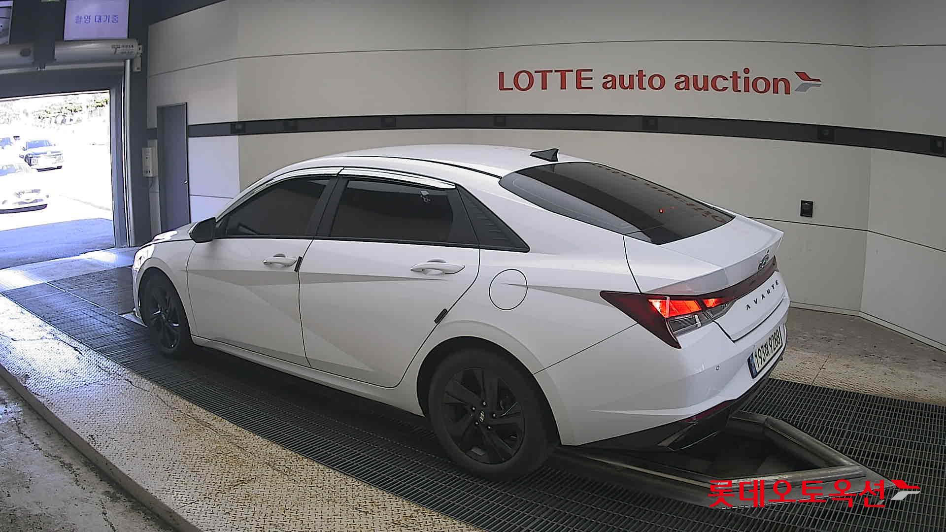 هيونداي أفانتي 2023 SMART