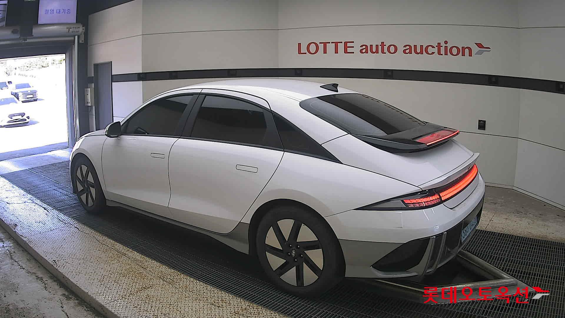 هيونداي أيونيك 2023