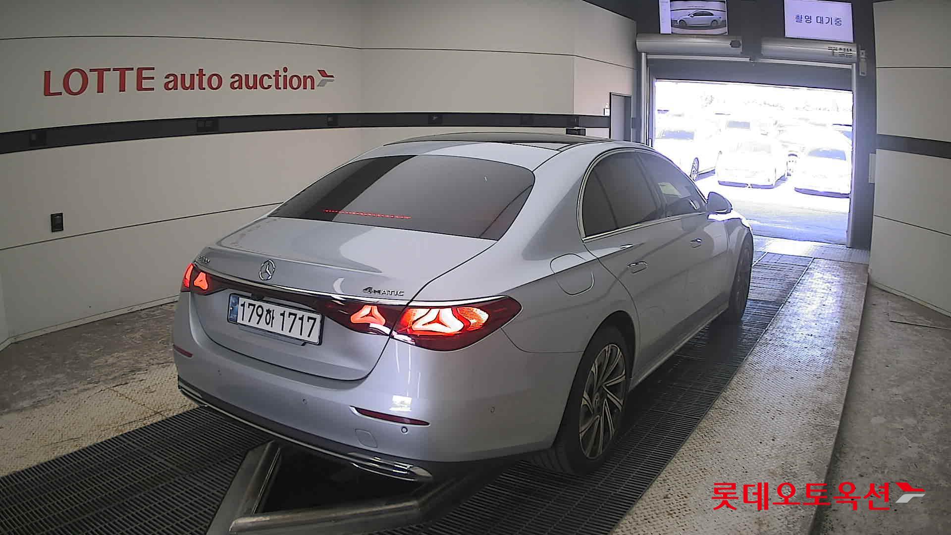 مرسيدس بنز E300 2024 إكسكلوسيف 4MATIC