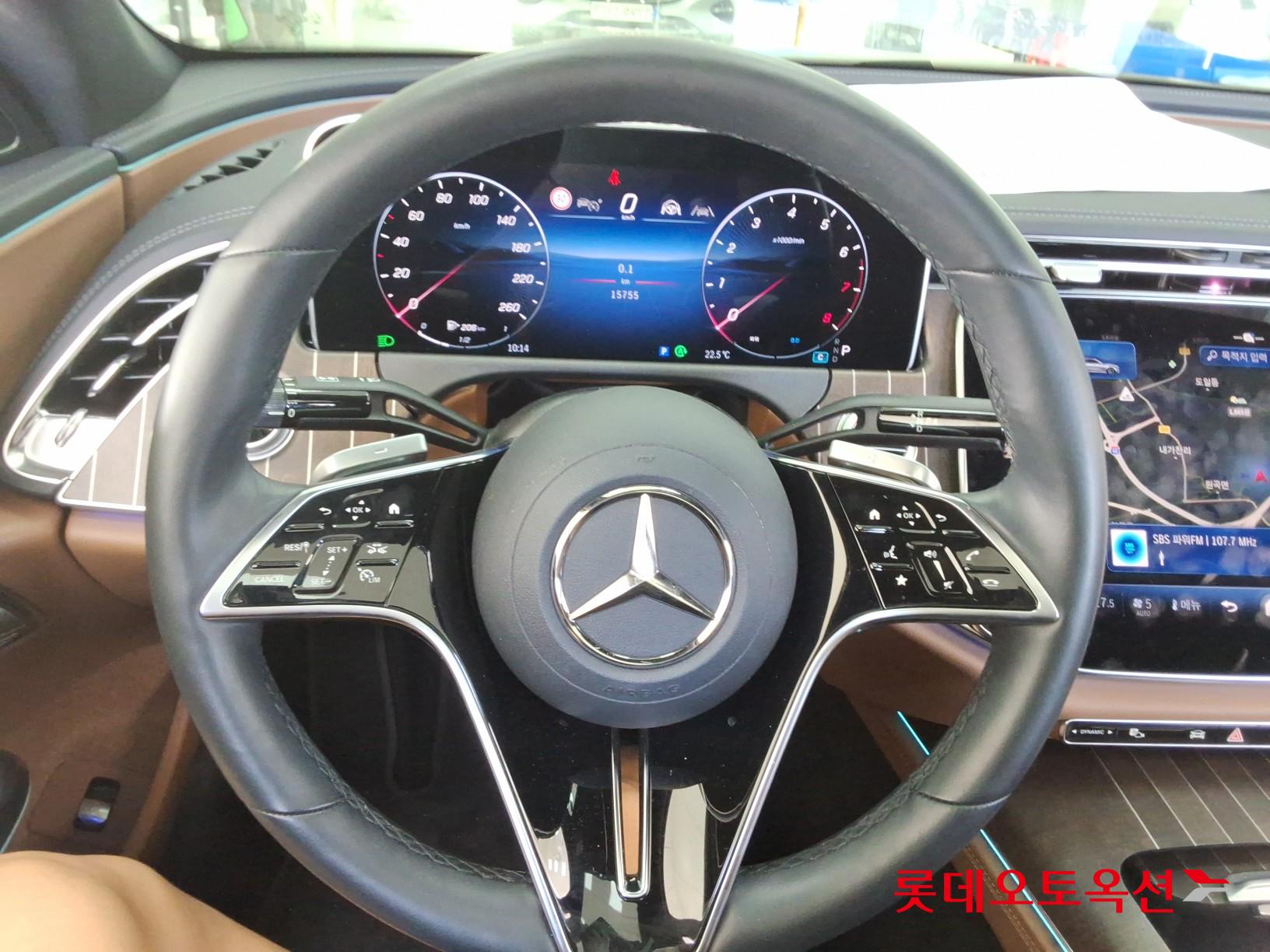 مرسيدس بنز E300 2024 إكسكلوسيف 4MATIC