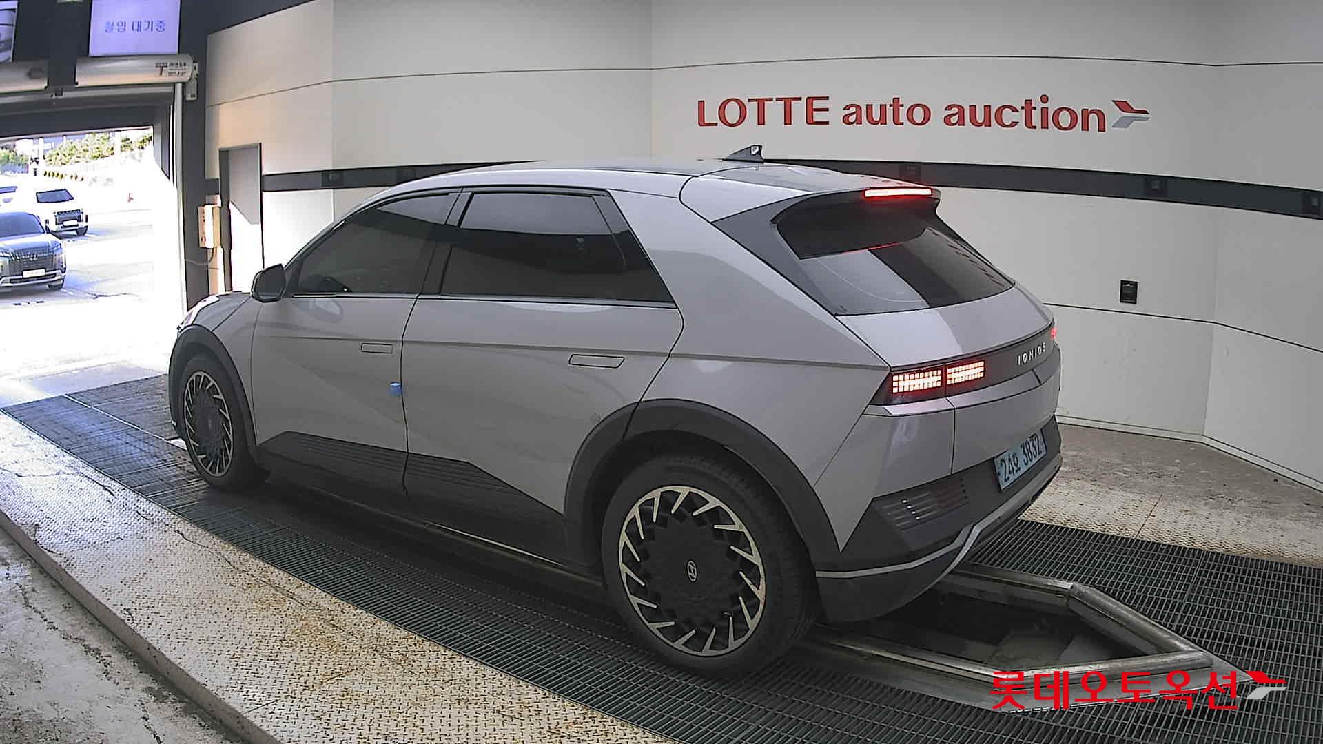هيونداي أيونيك 2023