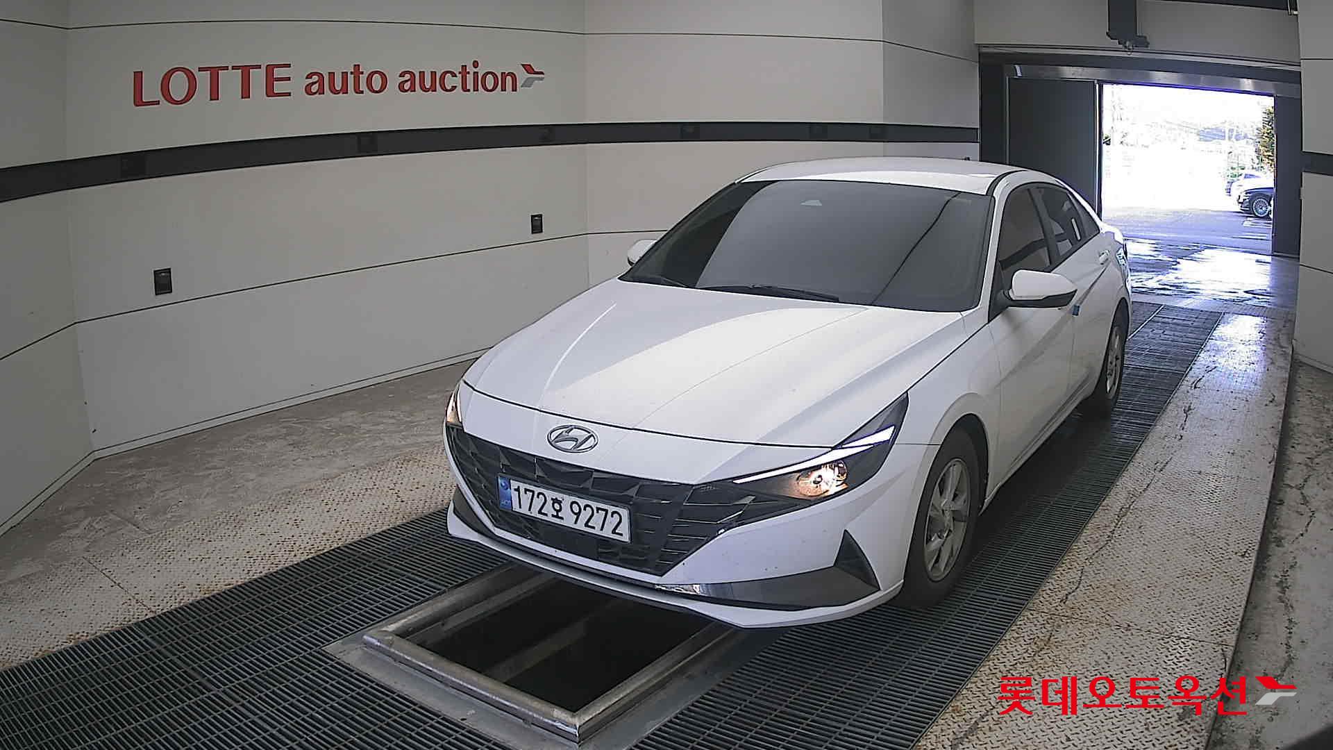 هيونداي أفانتي 2023 SMART