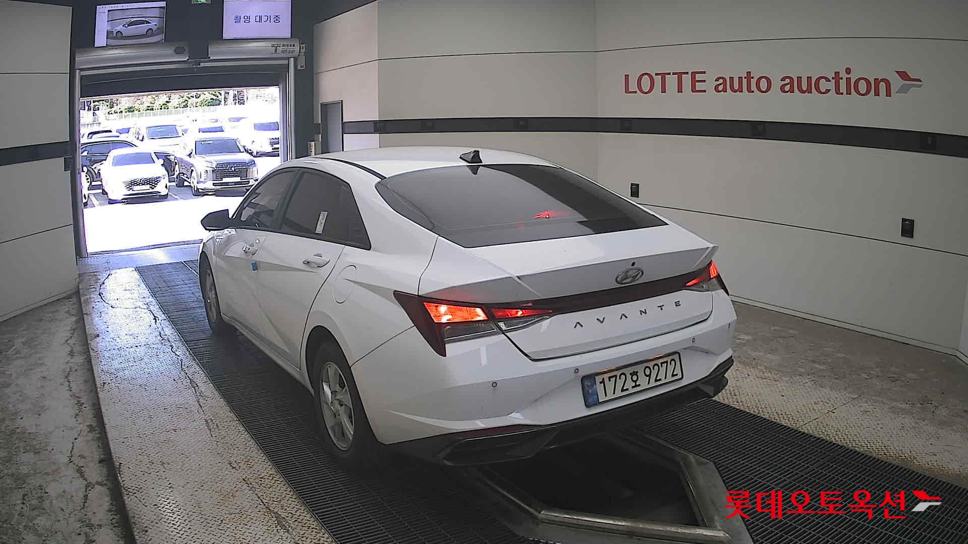 هيونداي أفانتي 2023 SMART