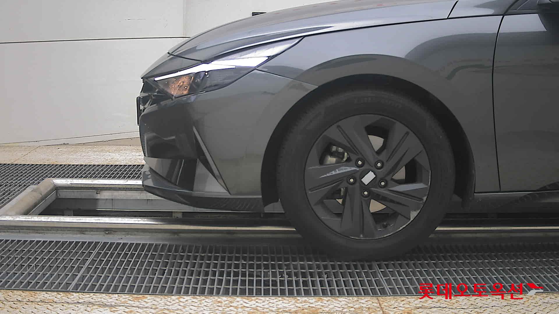 هيونداي أفانتي 2023 MODERN