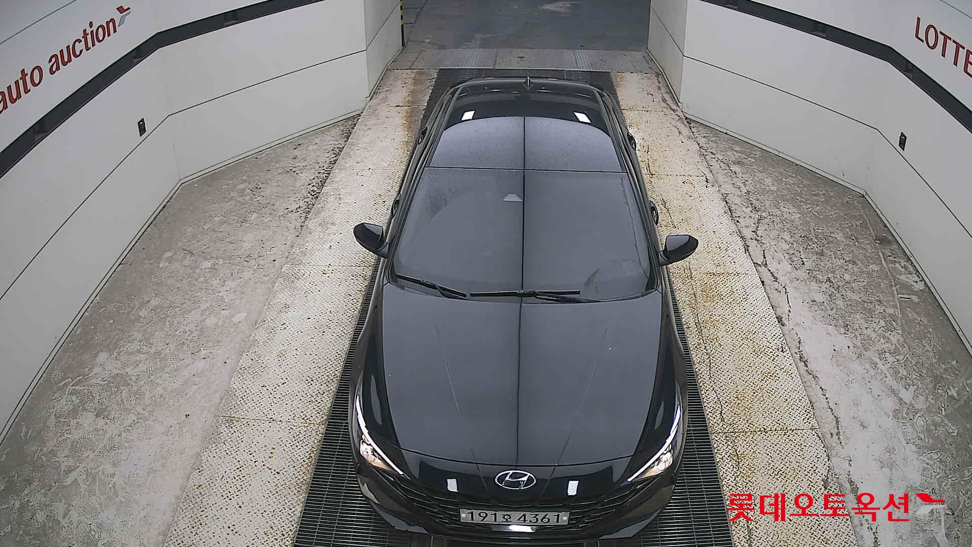 هيونداي أفانتي 2022 MODERN
