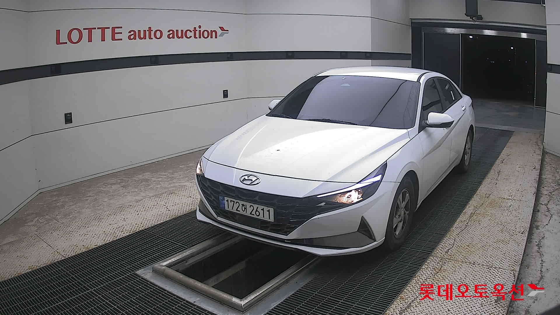 هيونداي أفانتي 2023 SMART