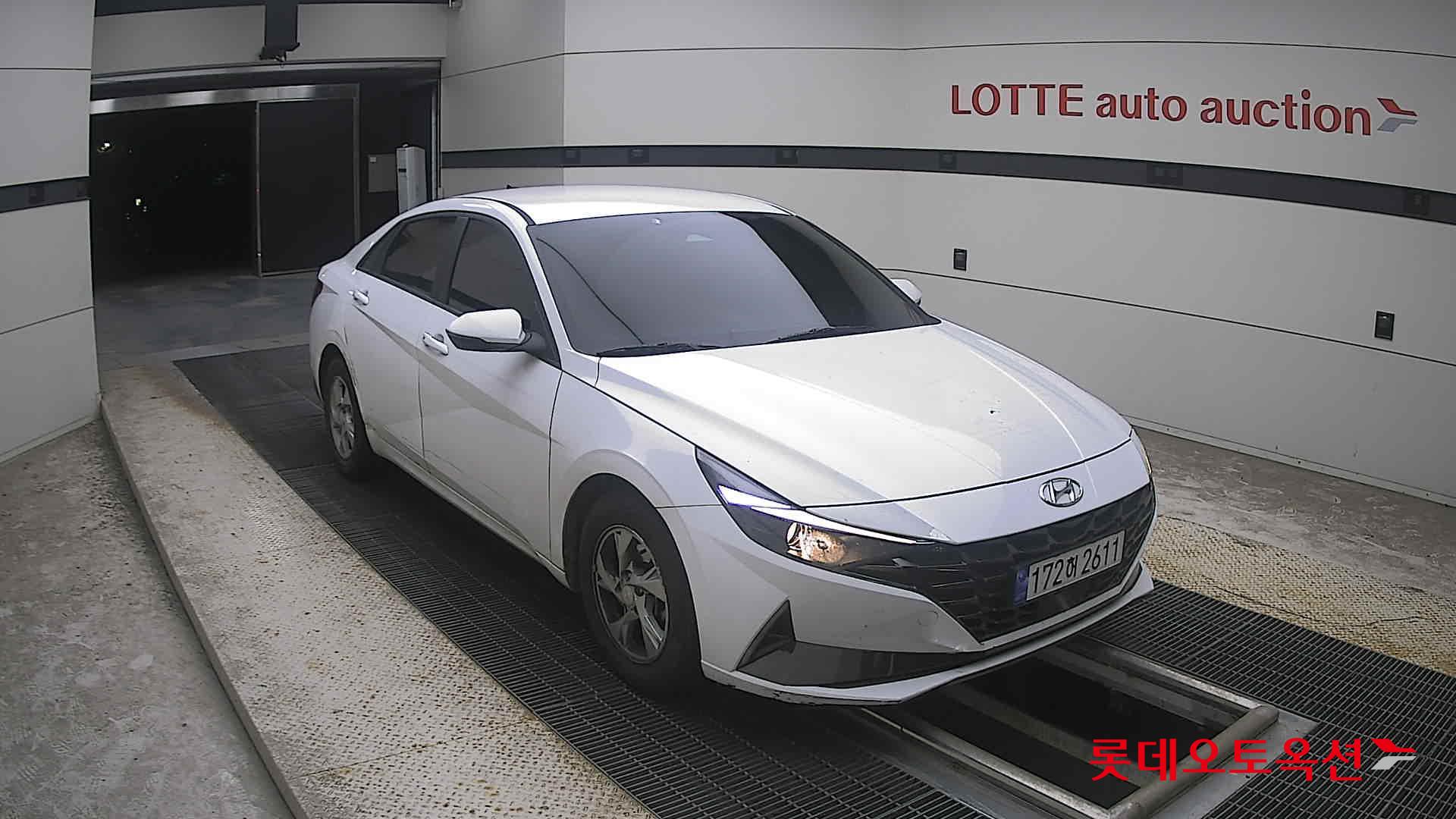 هيونداي أفانتي 2023 SMART