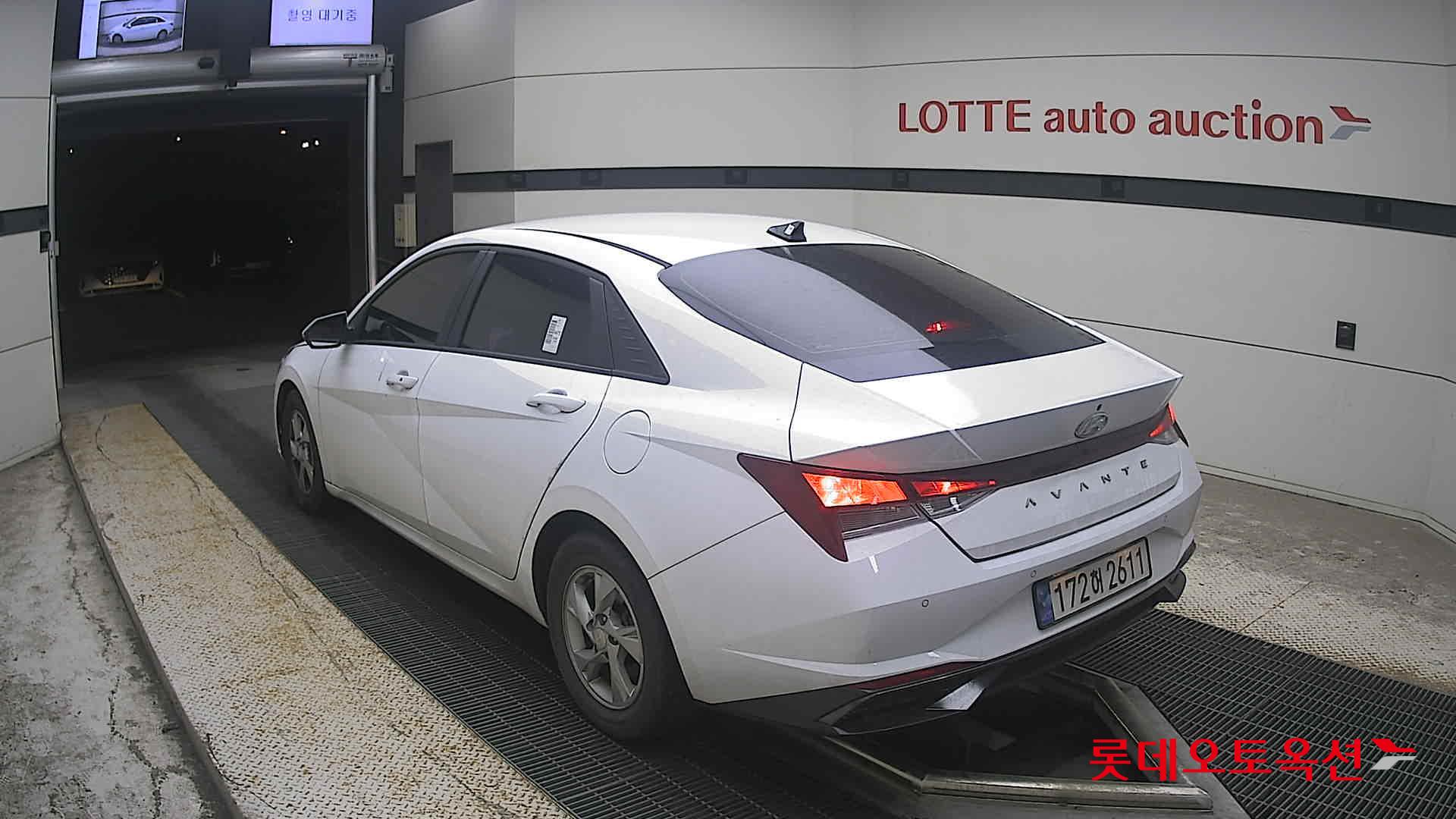هيونداي أفانتي 2023 SMART