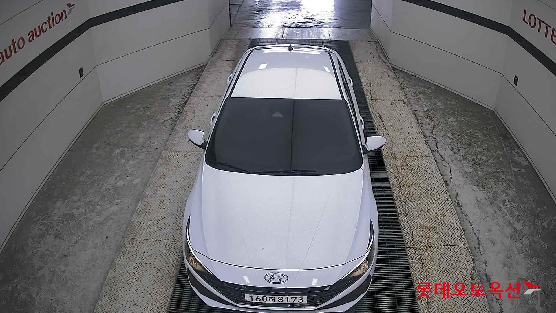 هيونداي أفانتي 2021 MODERN