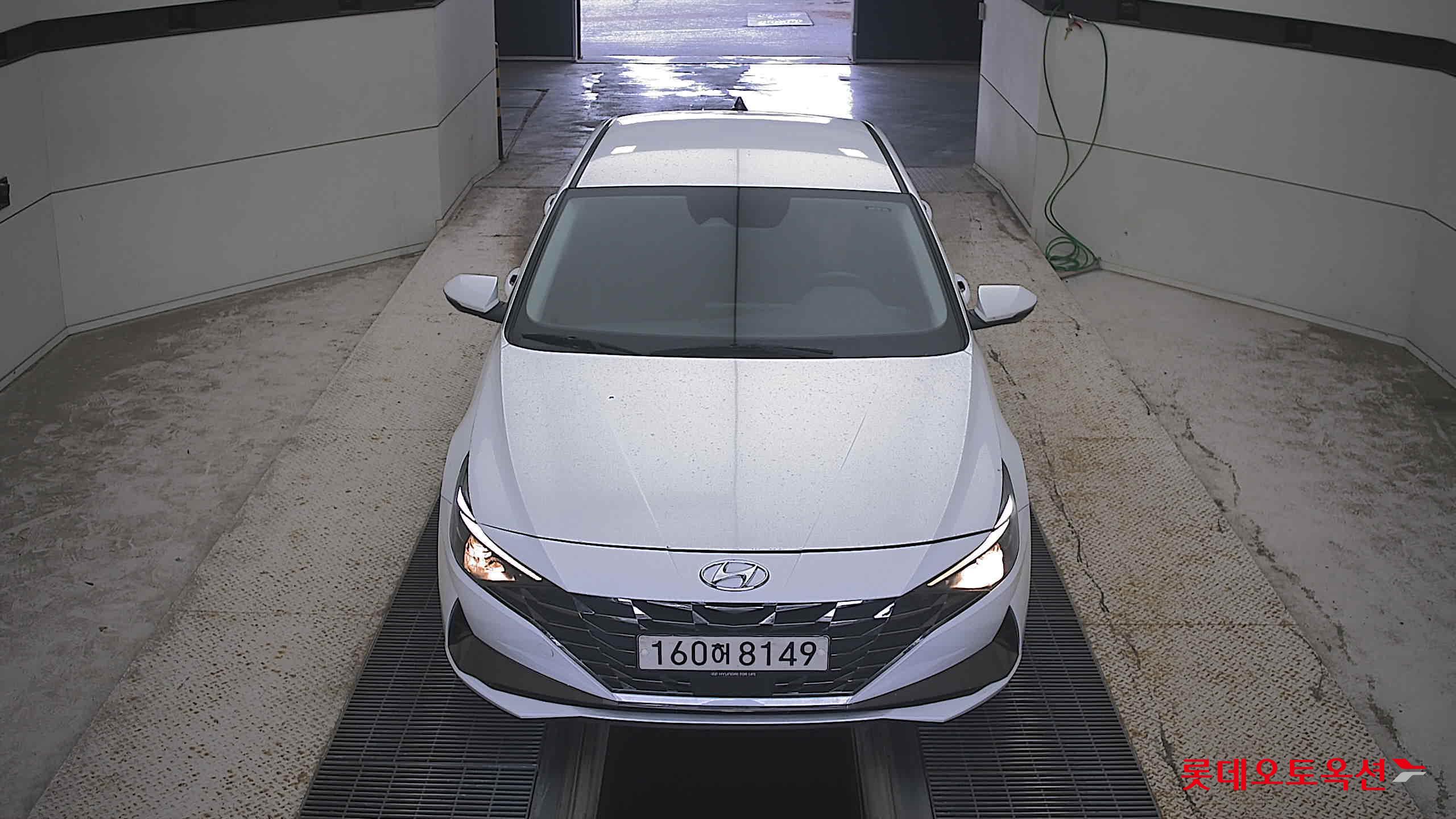 هيونداي أفانتي 2021 MODERN