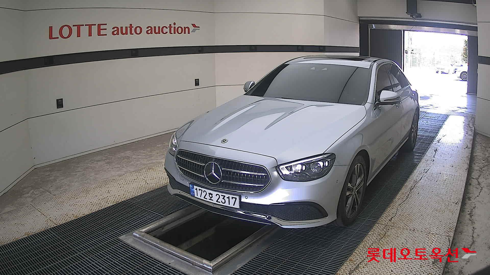 مرسيدس بنز E350 2022 4M