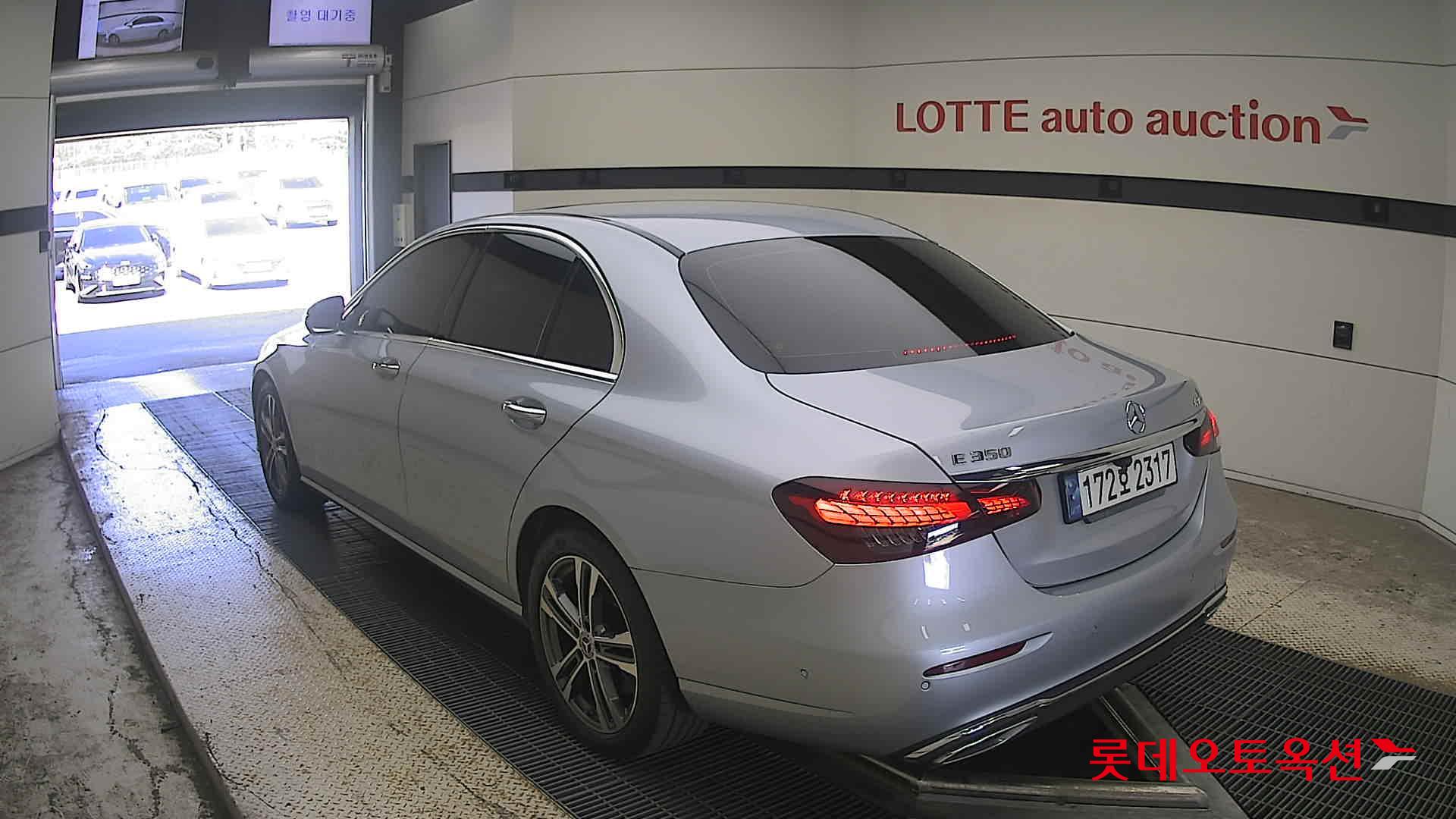 مرسيدس بنز E350 2022 4M