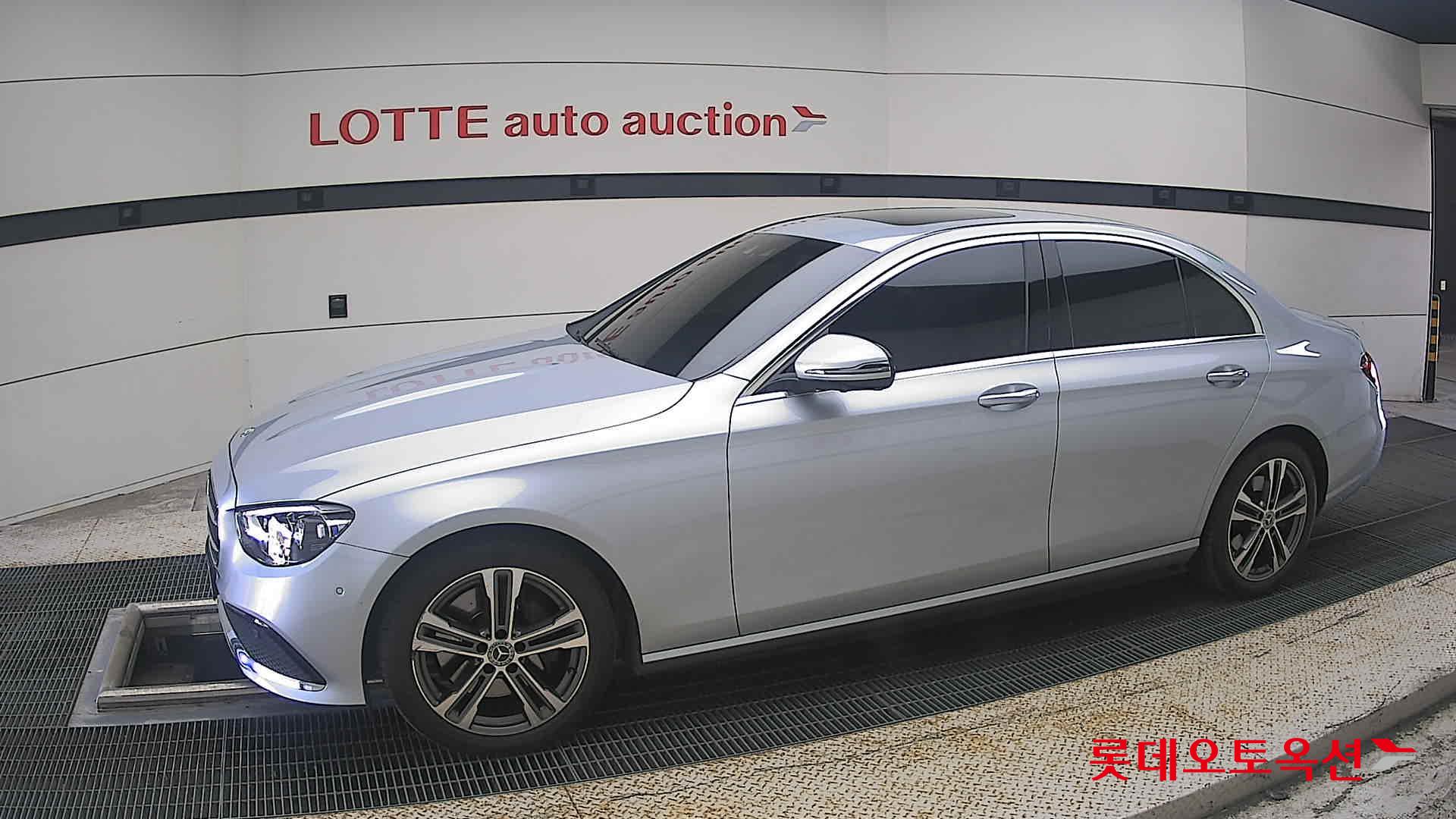 مرسيدس بنز E350 2022 4M