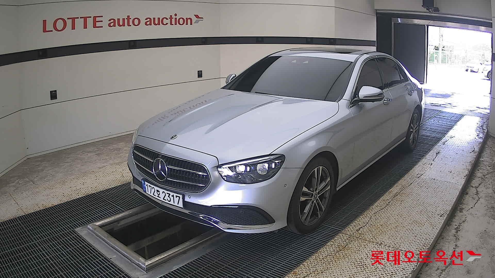 مرسيدس بنز E350 2022 4M