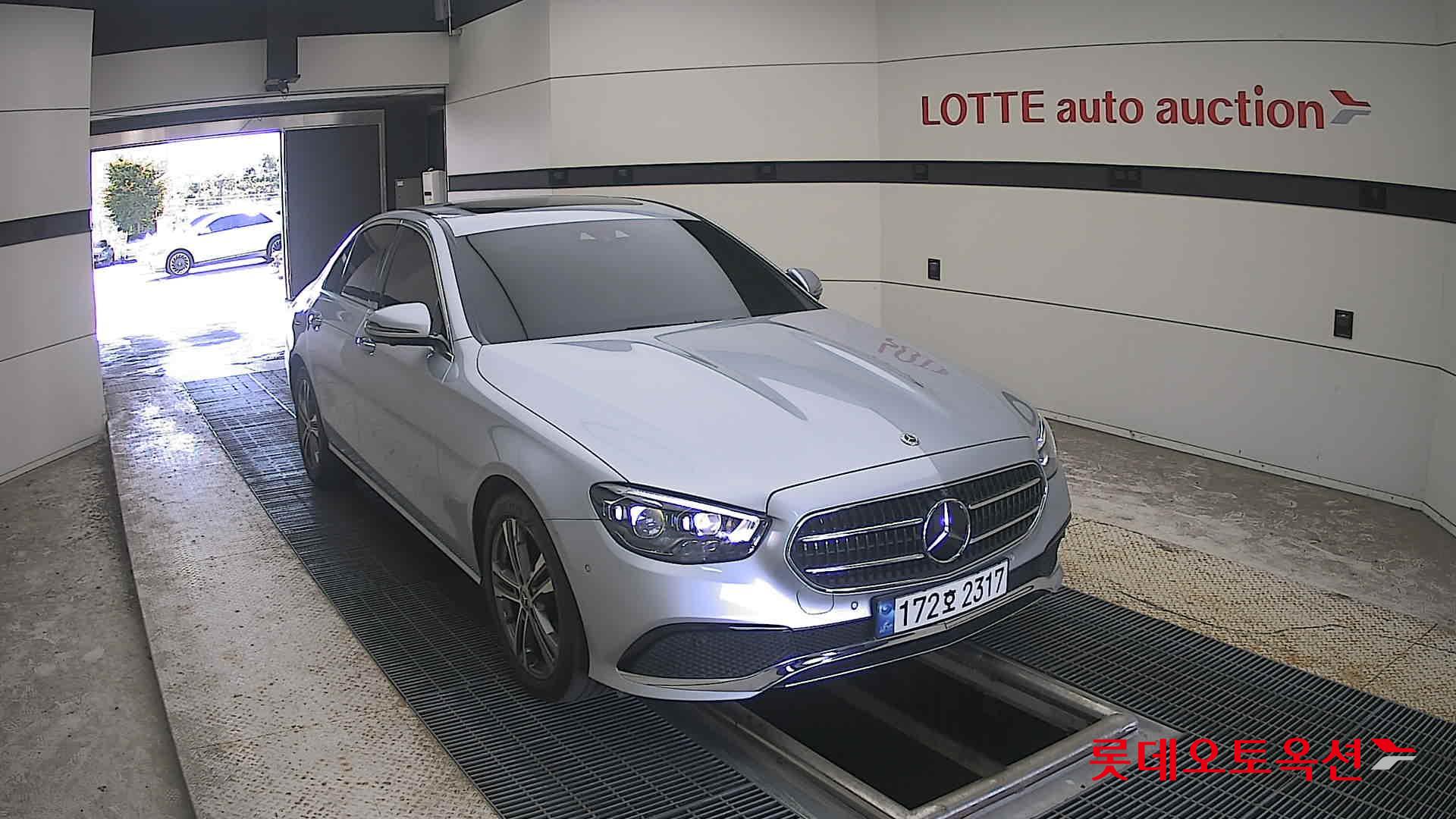 مرسيدس بنز E350 2022 4M