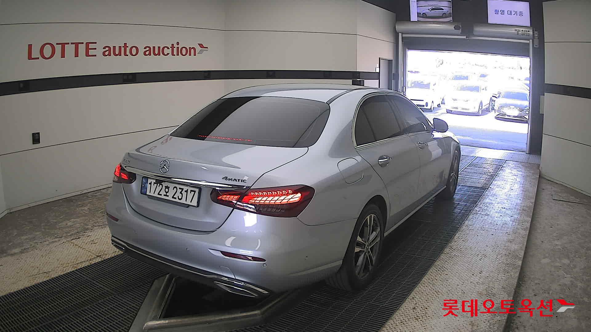 مرسيدس بنز E350 2022 4M