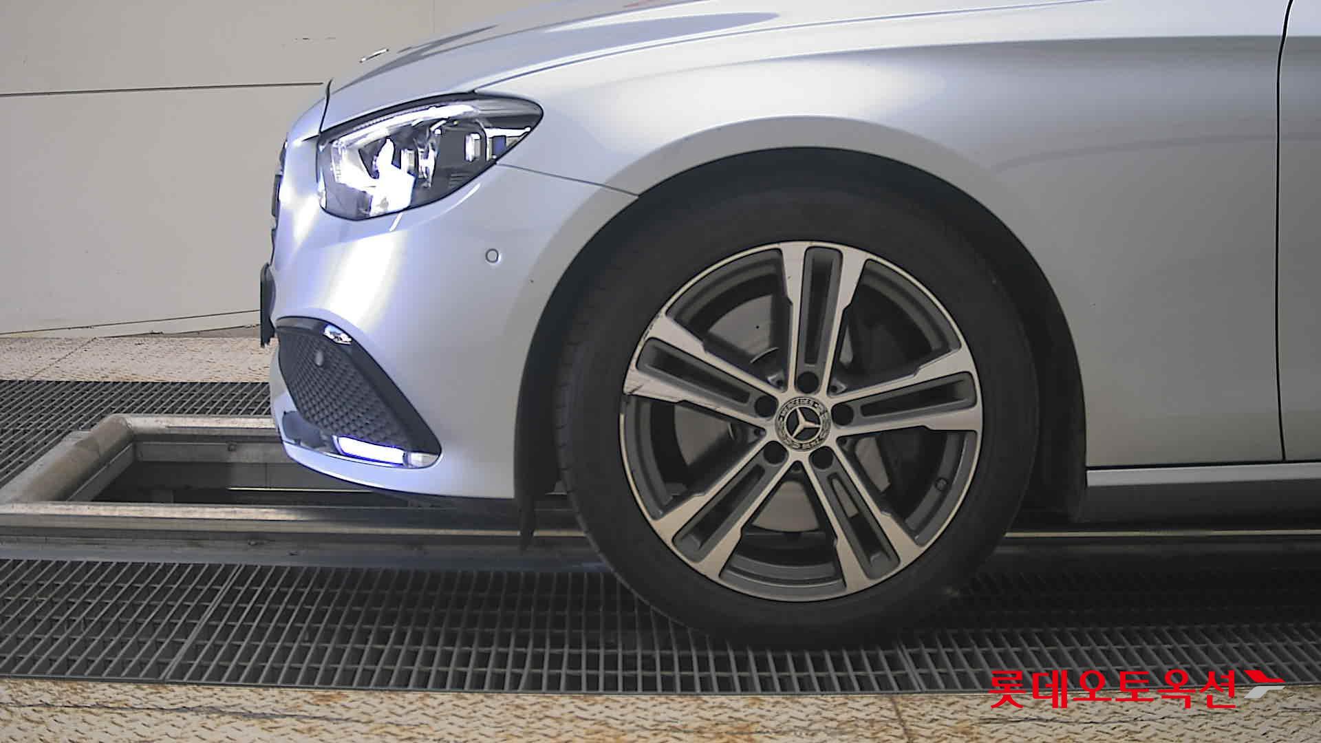 مرسيدس بنز E350 2022 4M
