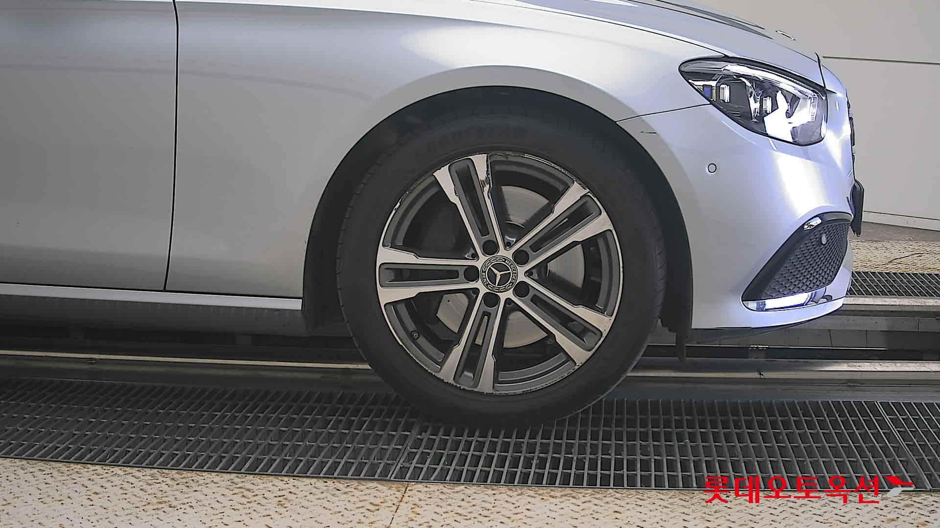 مرسيدس بنز E350 2022 4M