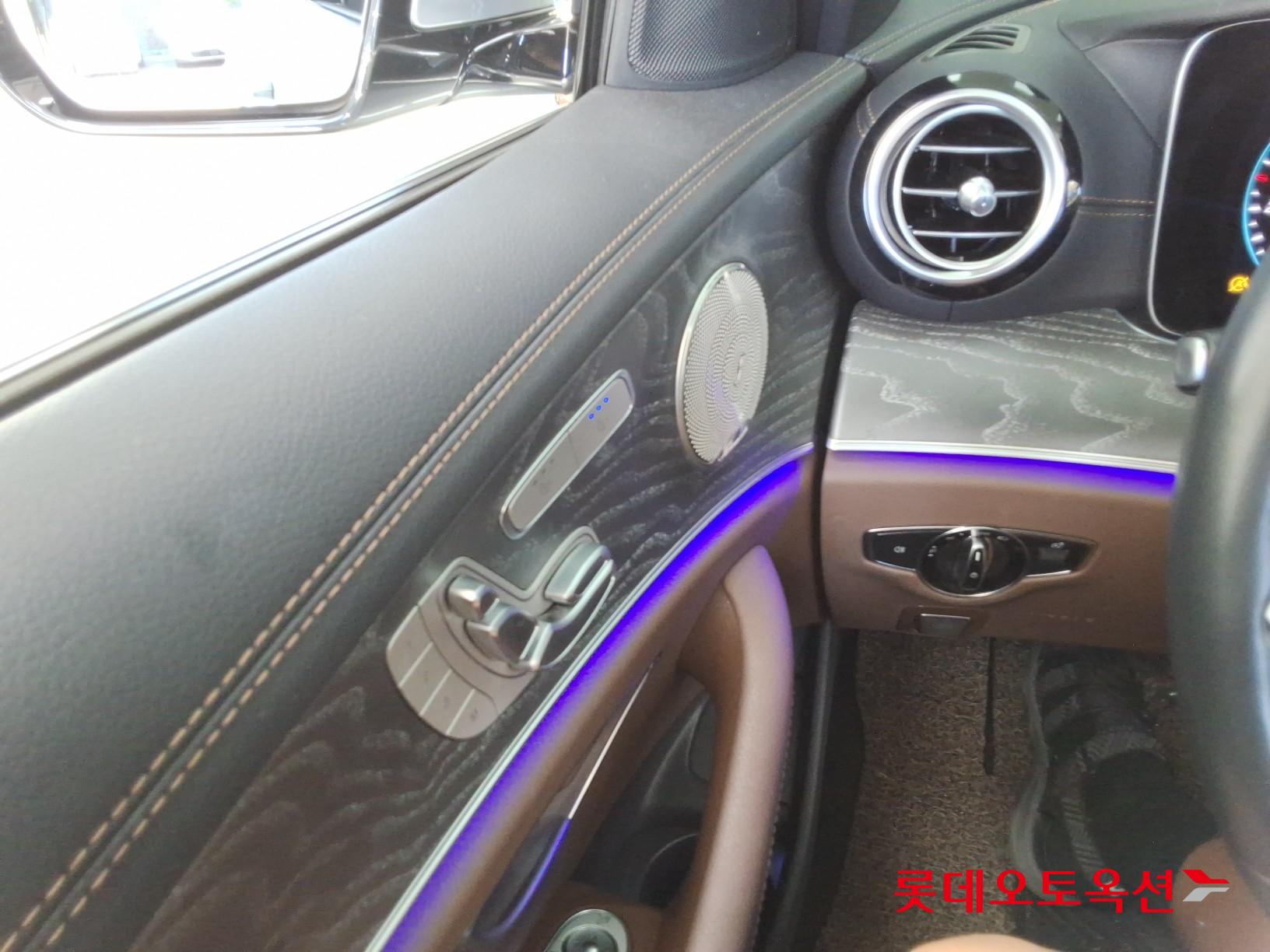 مرسيدس بنز E350 2022 4M