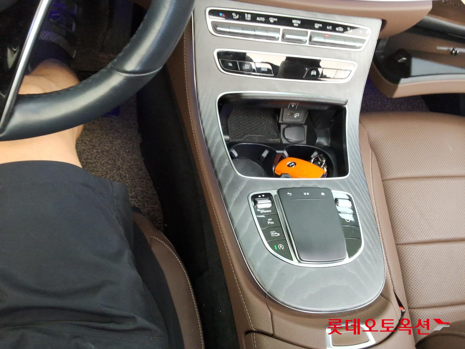 مرسيدس بنز E350 2022 4M