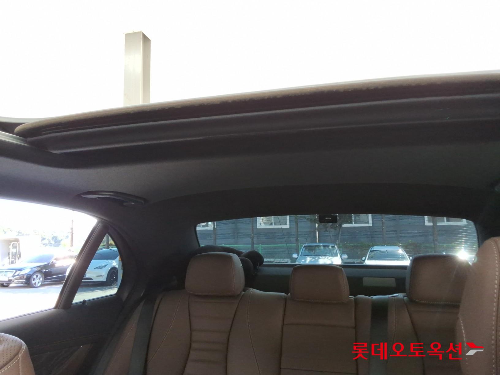 مرسيدس بنز E350 2022 4M
