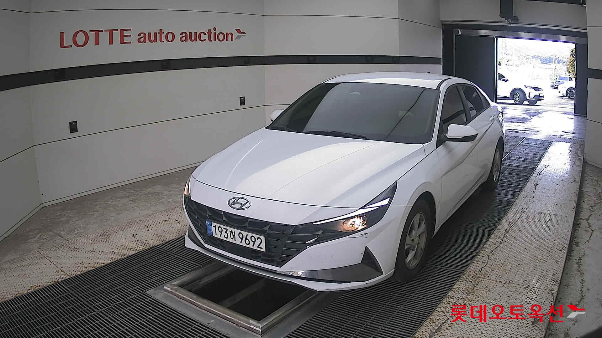 Hyundai Elantra 2023 — авто из Кореи под ключ