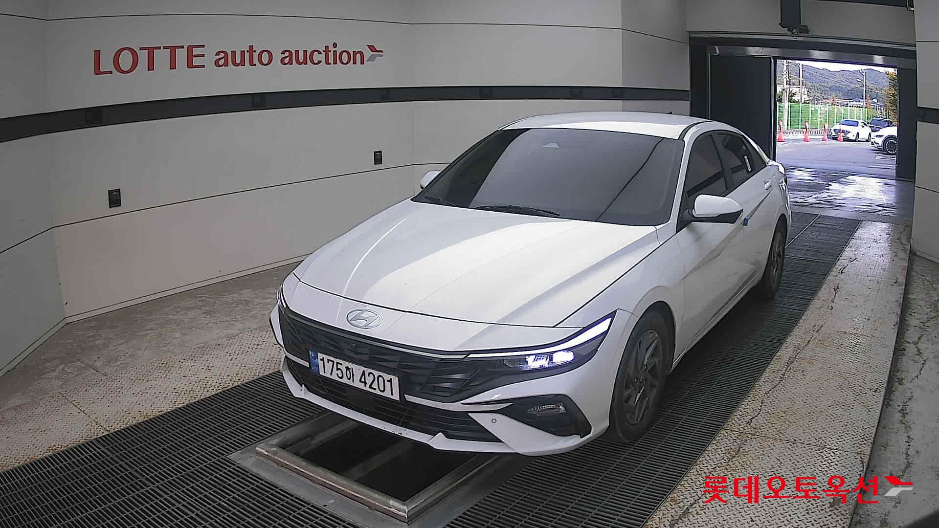Hyundai Elantra 2024 — авто из Кореи под ключ