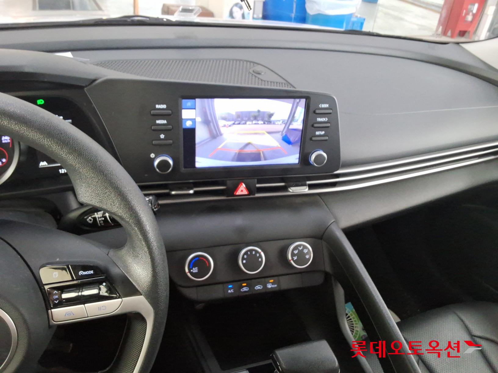 هيونداي أفانتي 2023 SMART