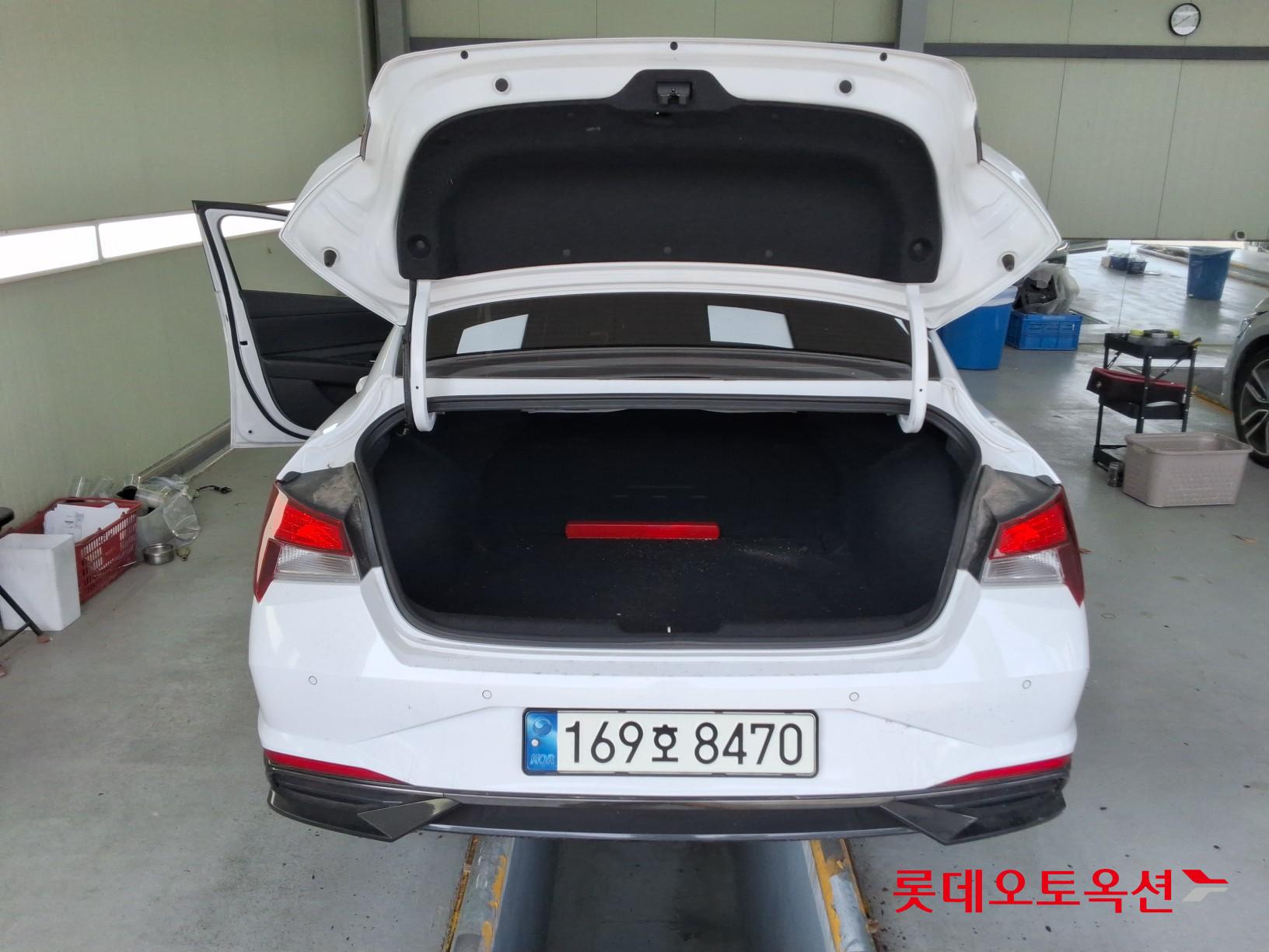 هيونداي أفانتي 2023 SMART