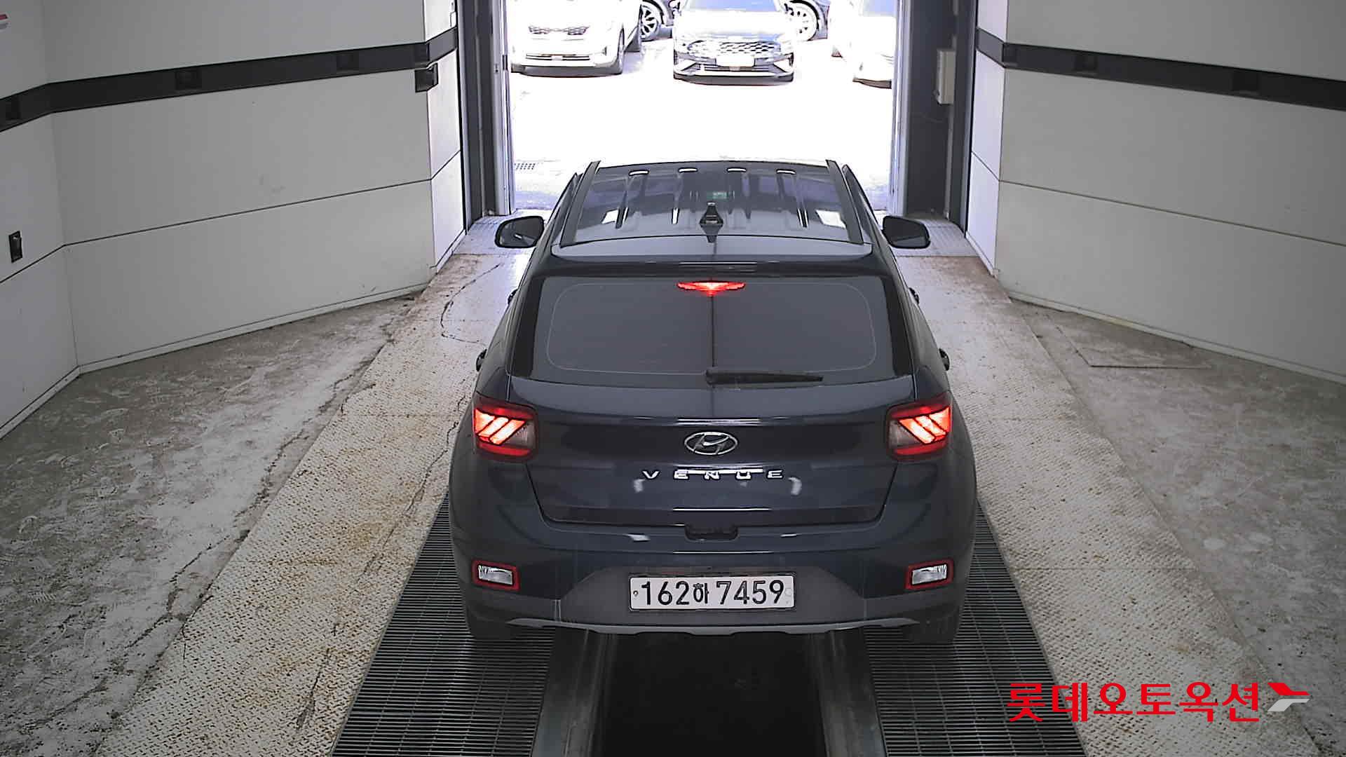 هيونداي فانيو 2021