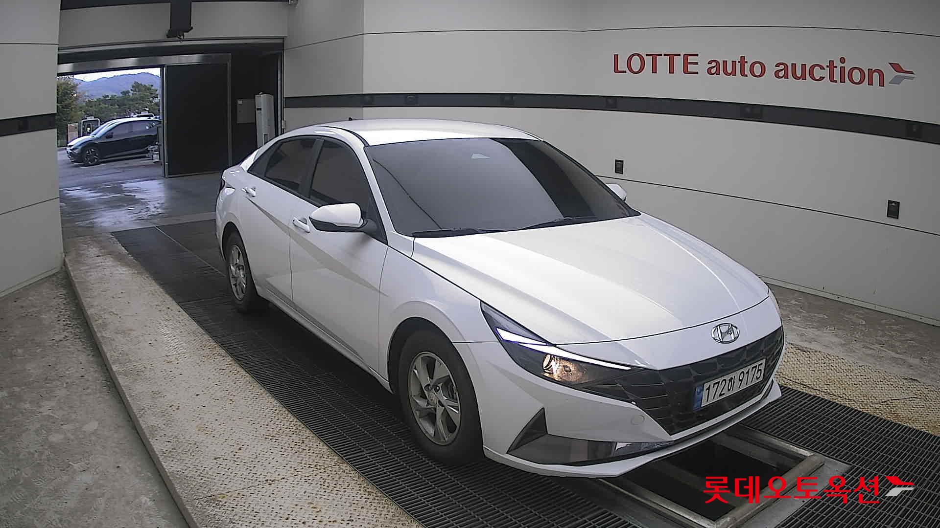 هيونداي أفانتي 2023 SMART