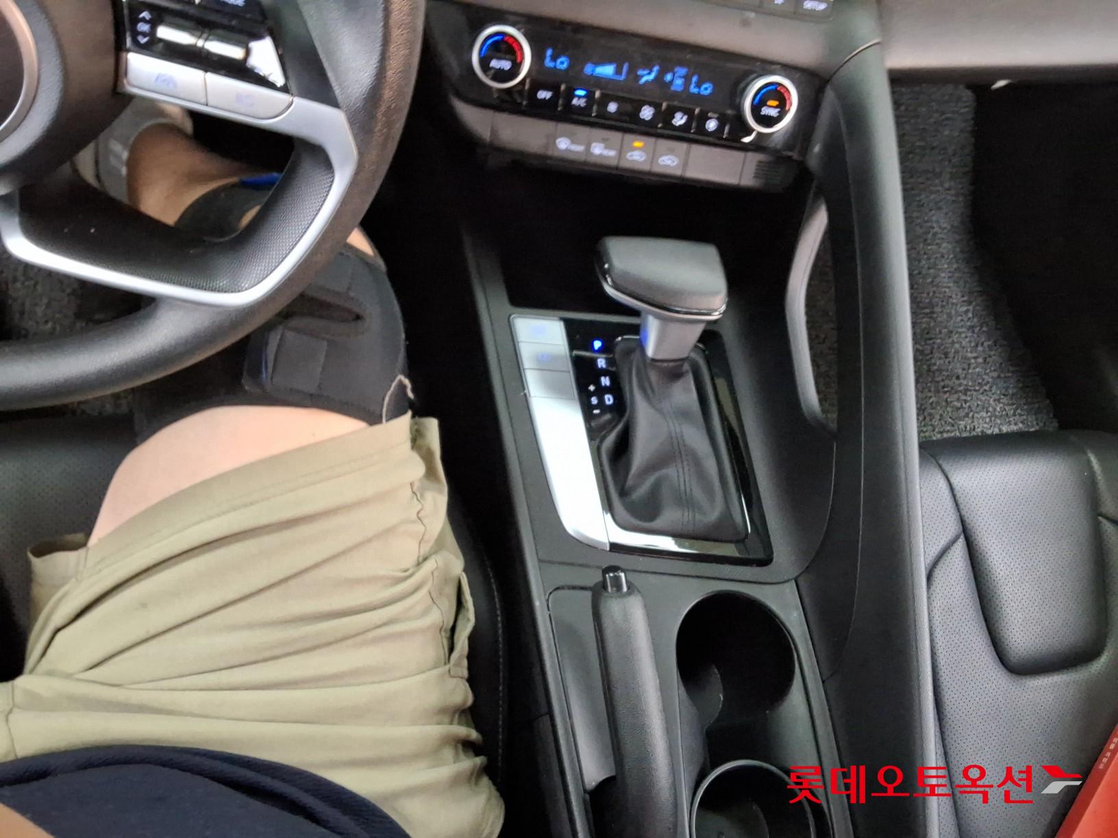 هيونداي أفانتي 2023 SMART