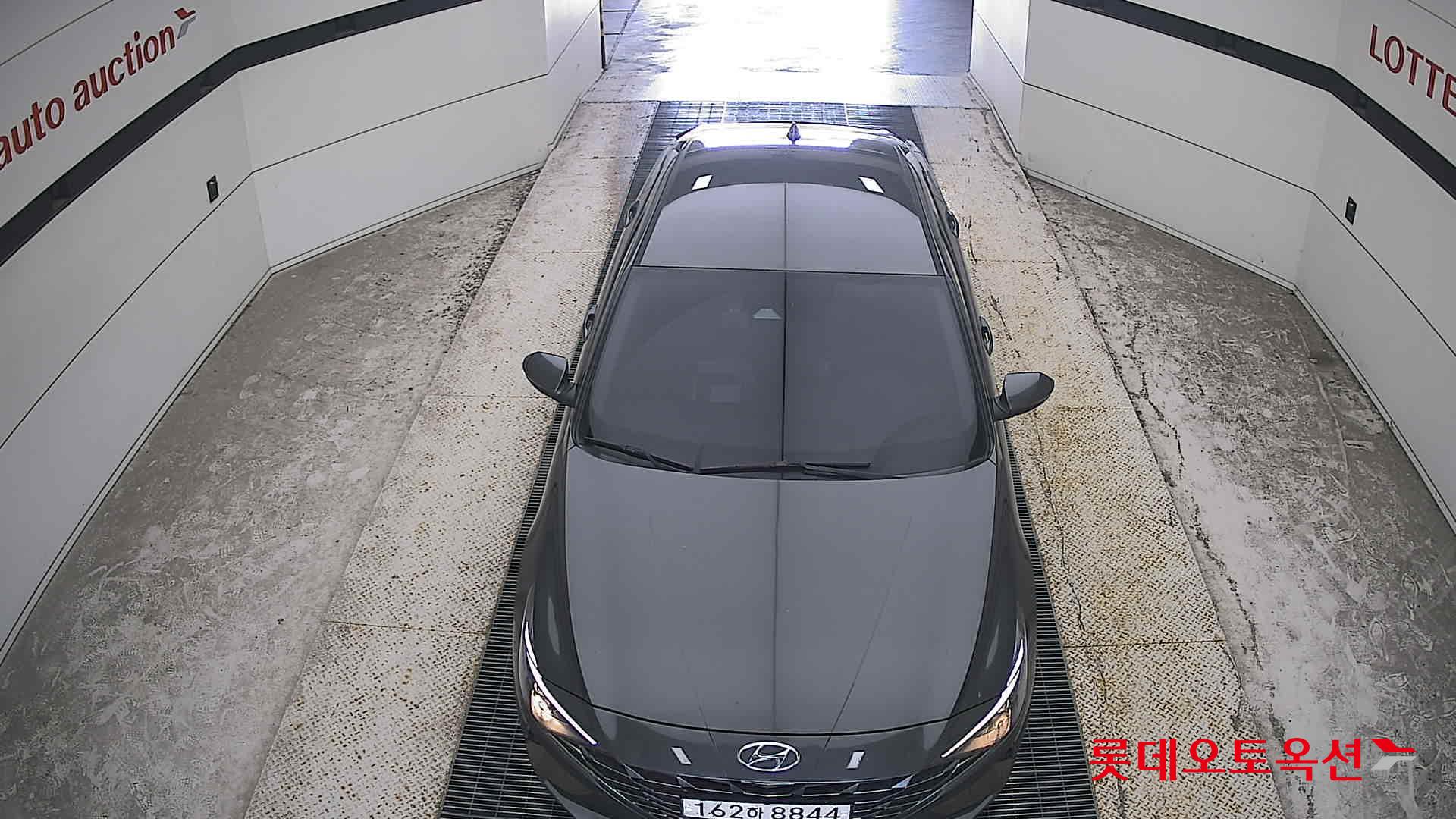 هيونداي أفانتي 2021 MODERN