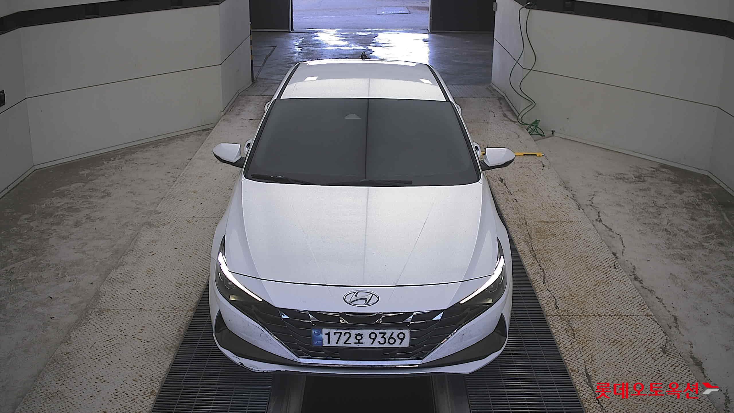 هيونداي أفانتي 2023 SMART