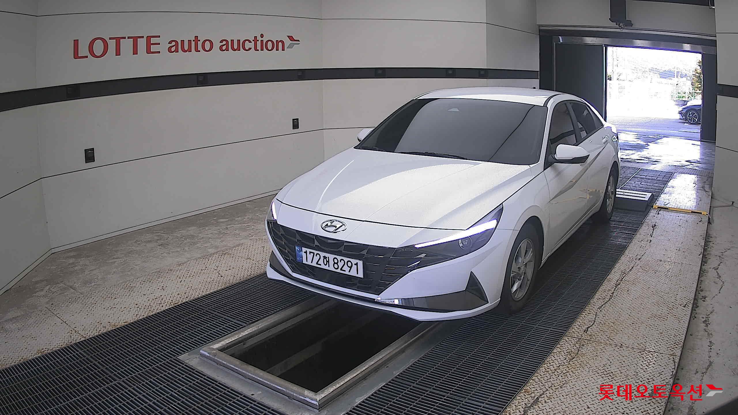 هيونداي أفانتي 2023 SMART