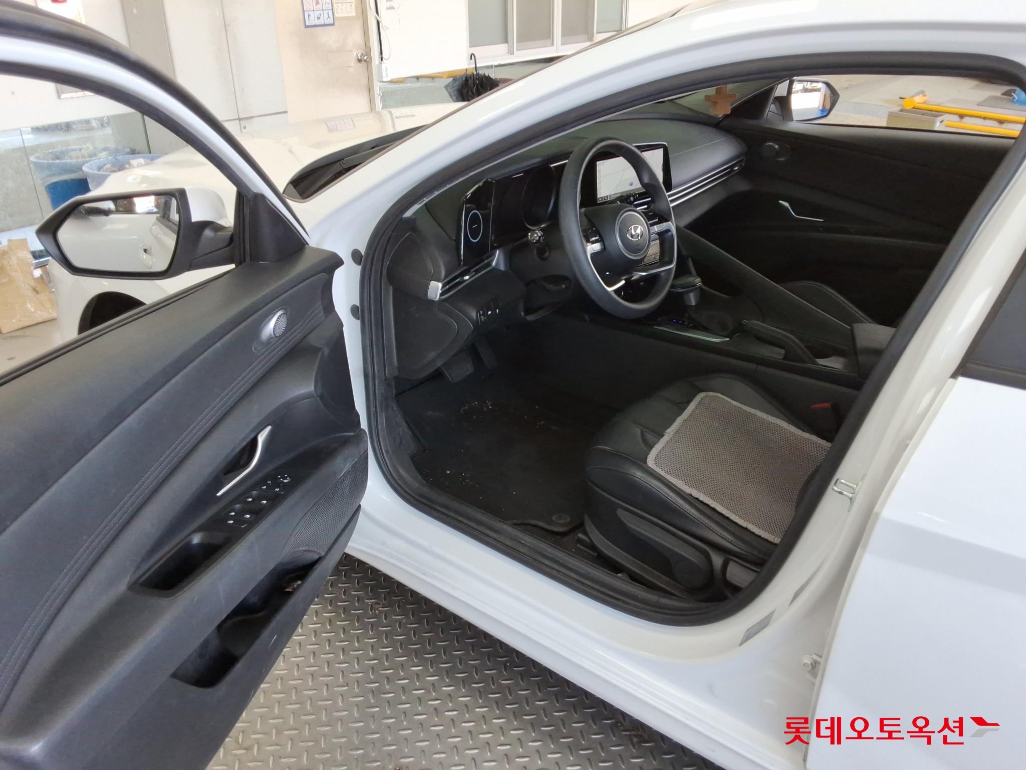 هيونداي أفانتي 2023 SMART
