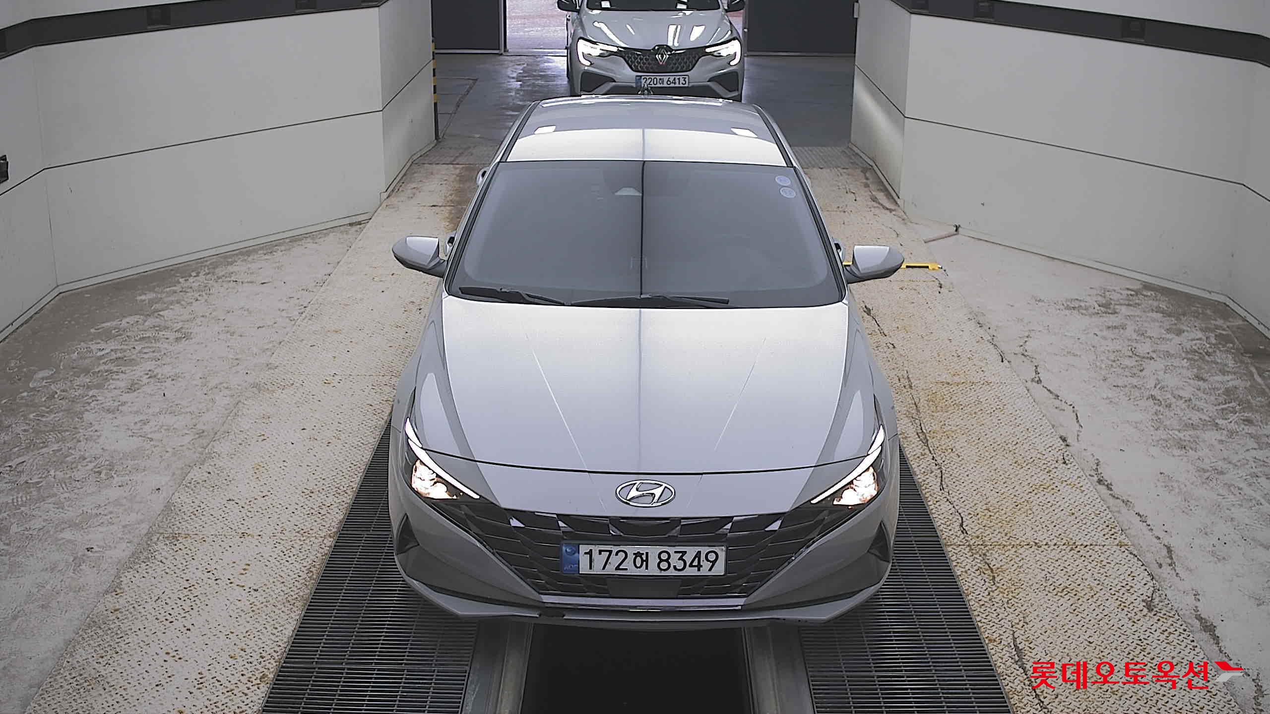 هيونداي أفانتي 2023 MODERN
