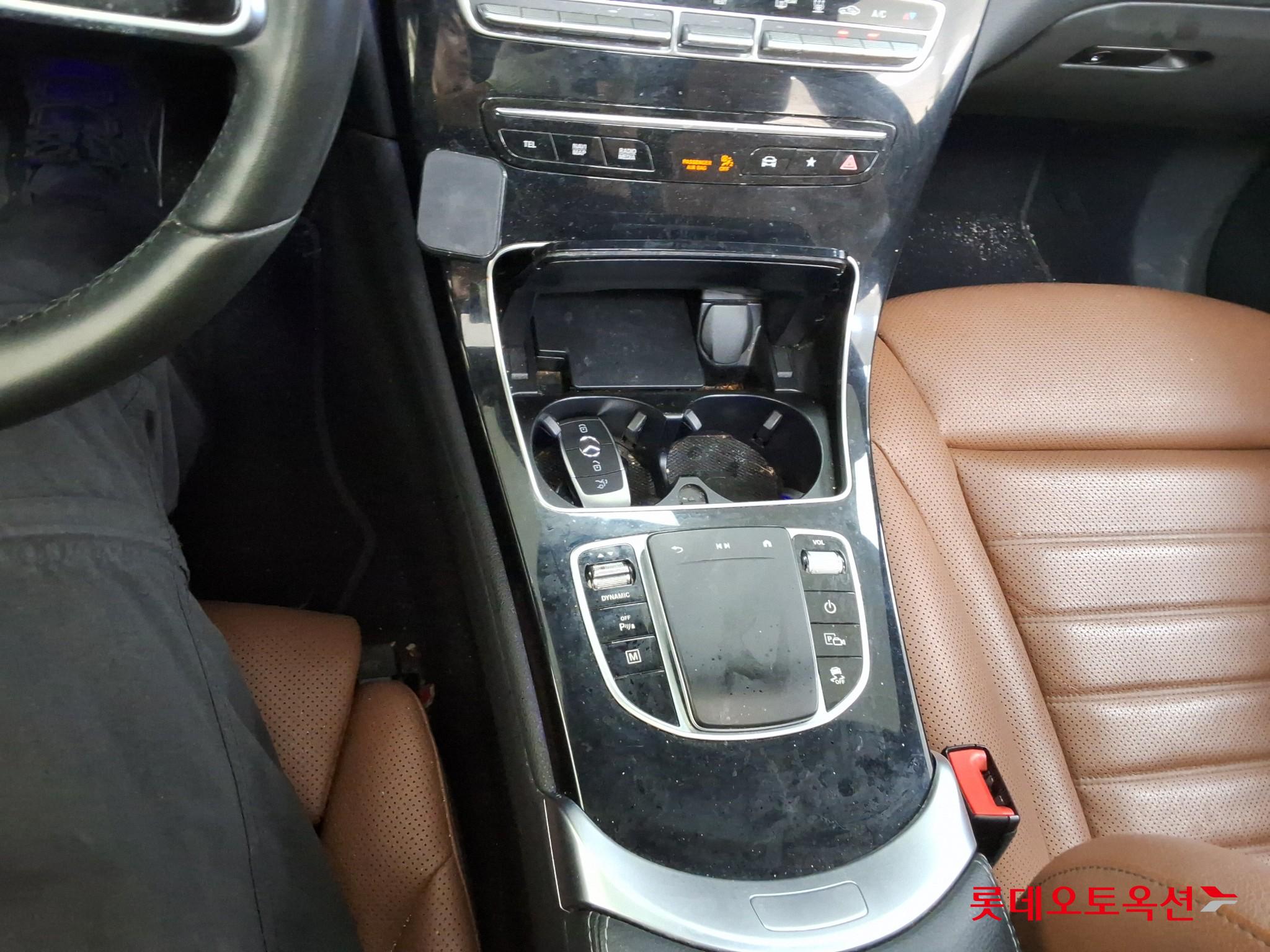 مرسيدس بنز Glc300 2022 4M بريميوم