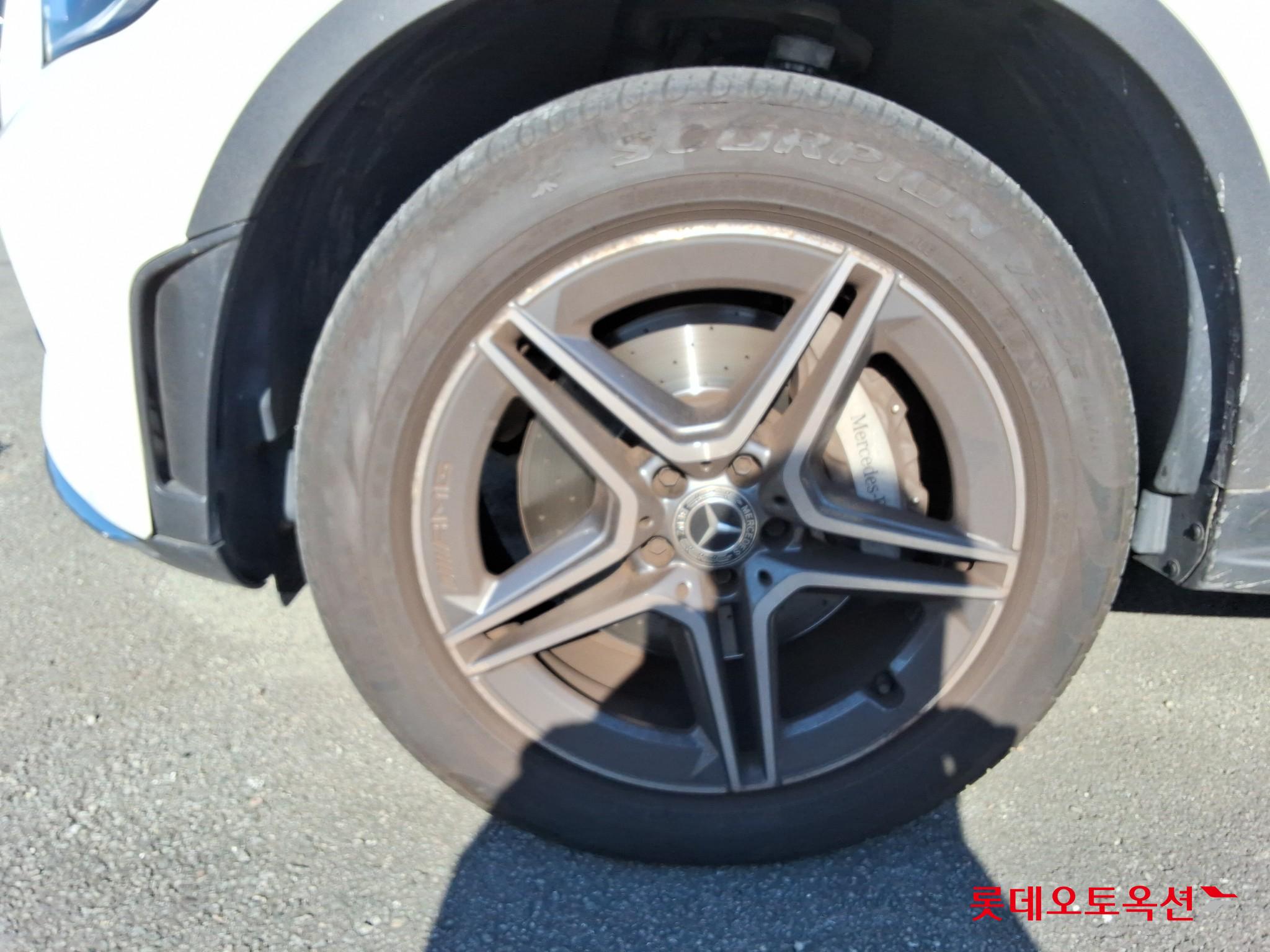مرسيدس بنز Glc300 2022 4M بريميوم